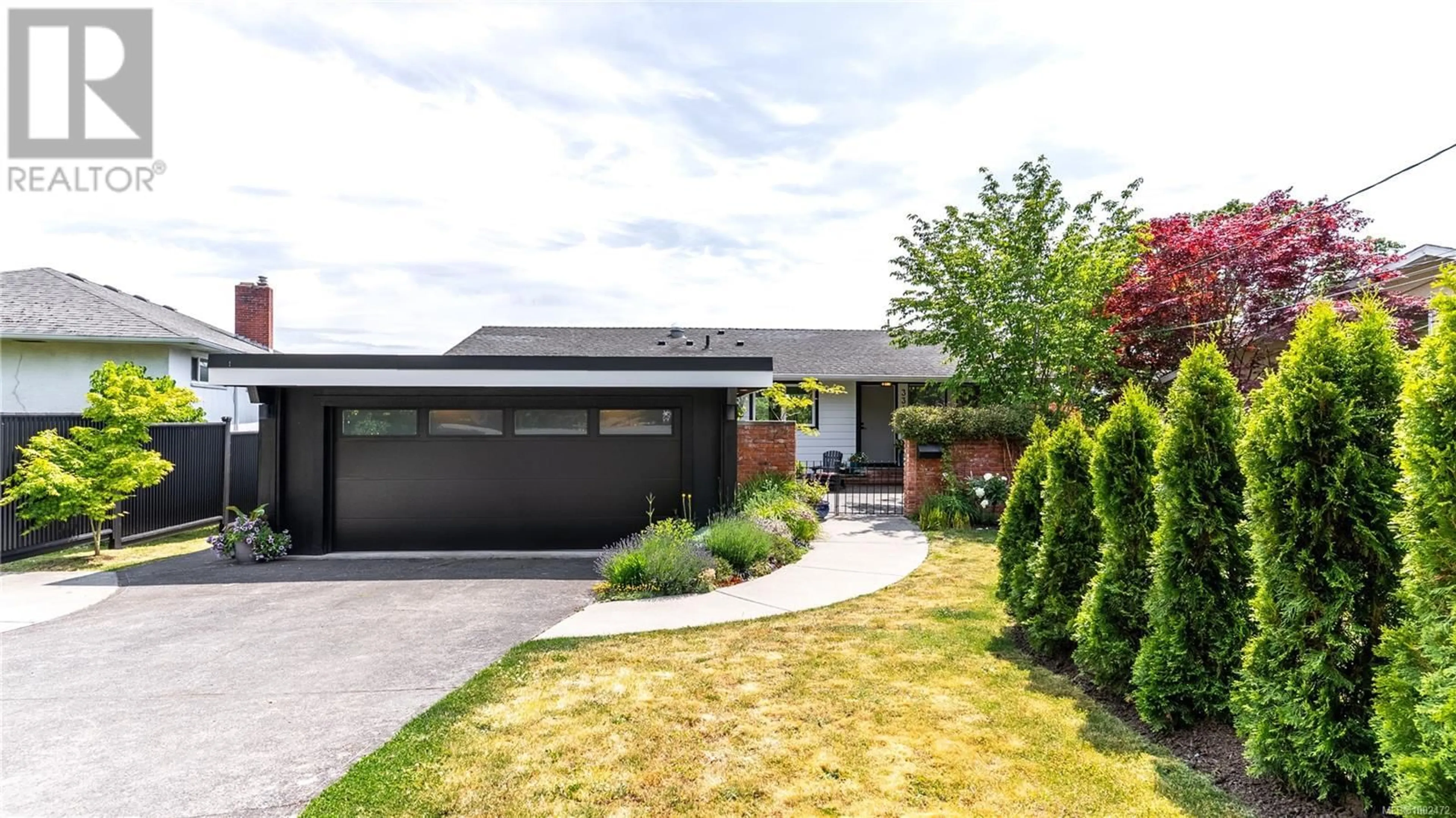 Home with vinyl exterior material, street for 3319 FIRCREST PLACE, Saanich British Columbia V8P4B4