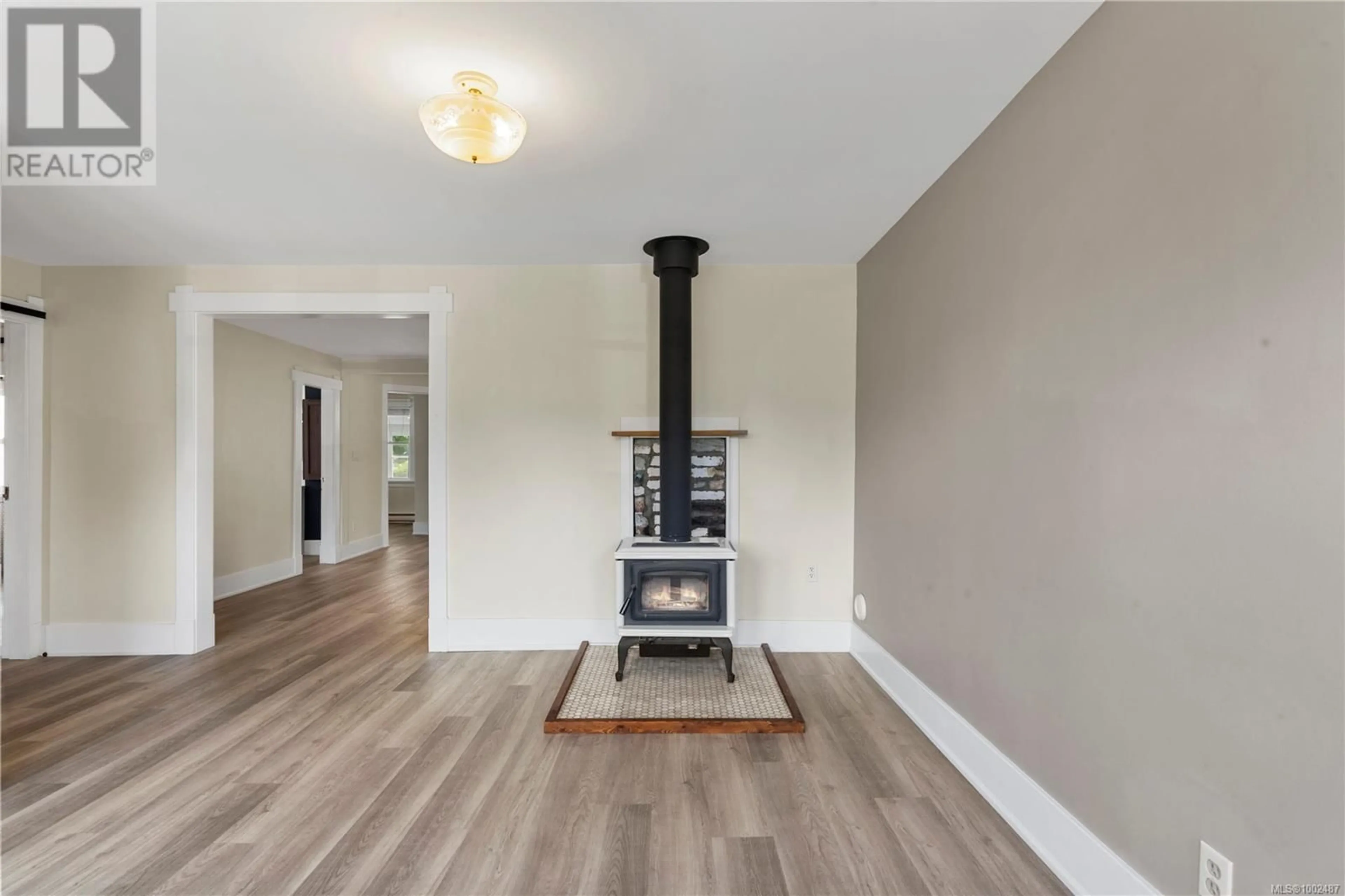 Unknown for 1719 LEE AVENUE, Victoria British Columbia V8R4W7