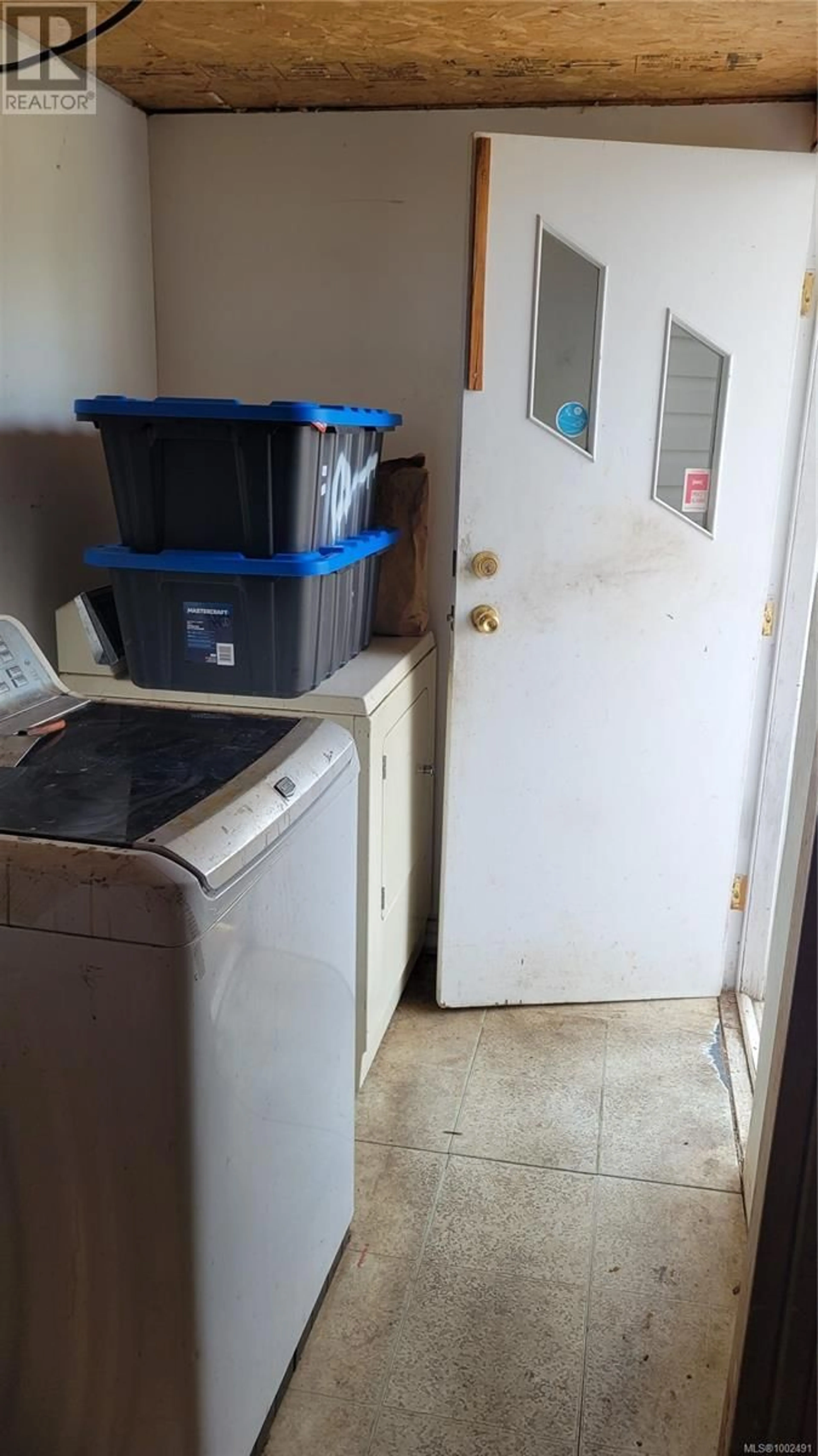 Laundry room for 4915 ELIZABETH STREET, Port Alberni British Columbia V9Y6M4