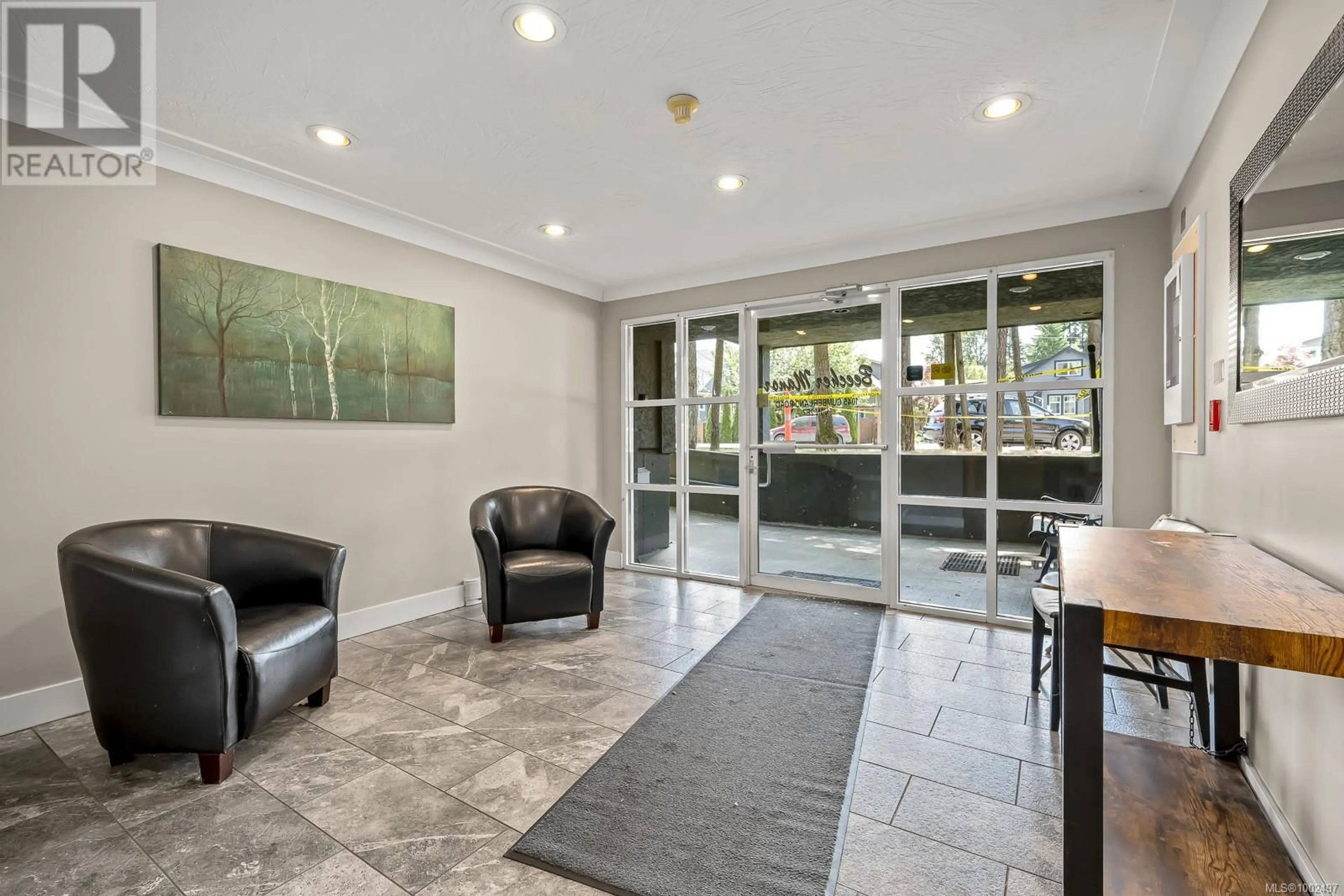 Lobby for 103 - 1045 CUMBERLAND ROAD, Courtenay British Columbia V9N2E7