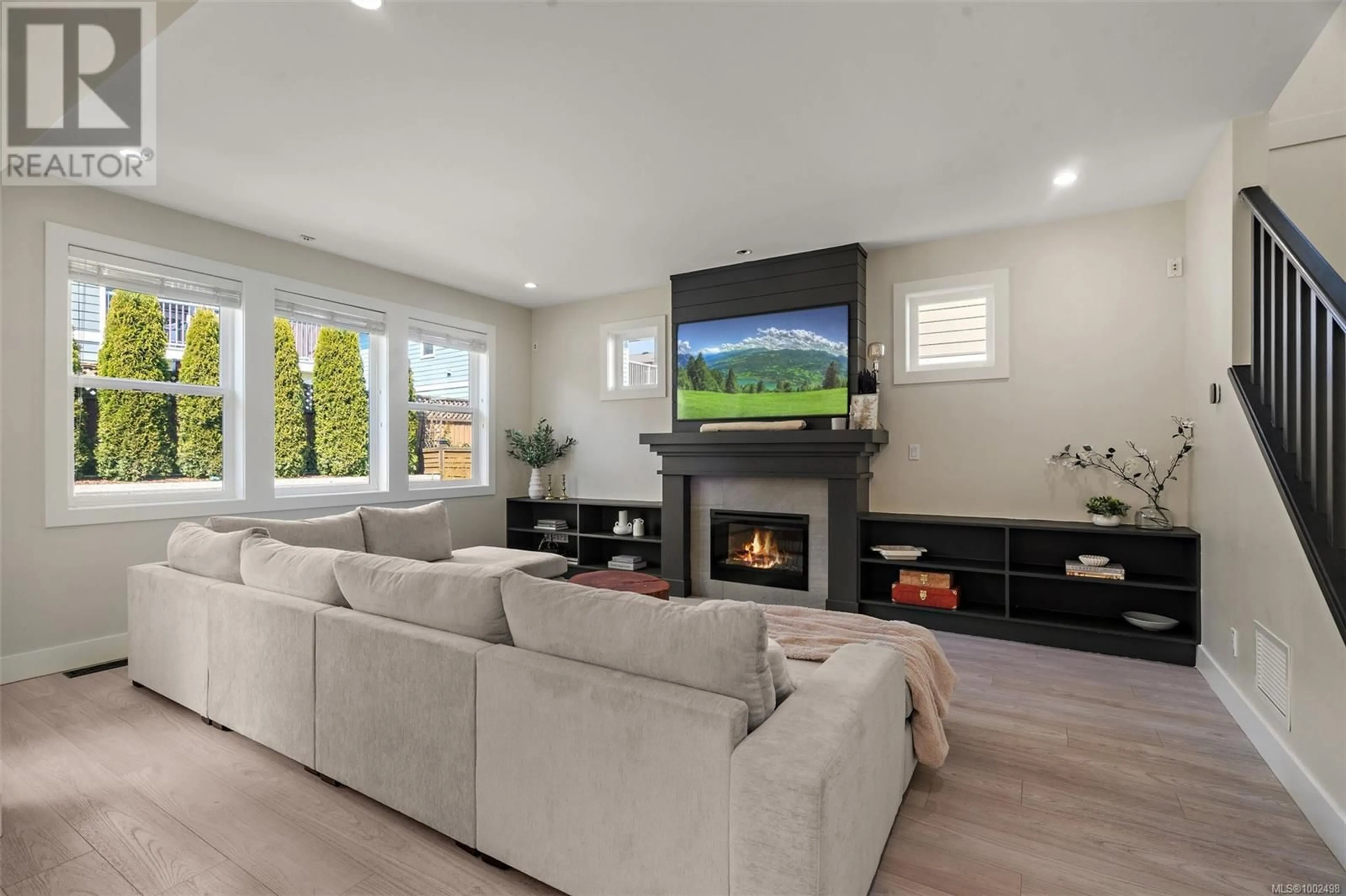 Living room with furniture, unknown for 6548 CALLUMWOOD LANE, Sooke British Columbia V9Z0W3