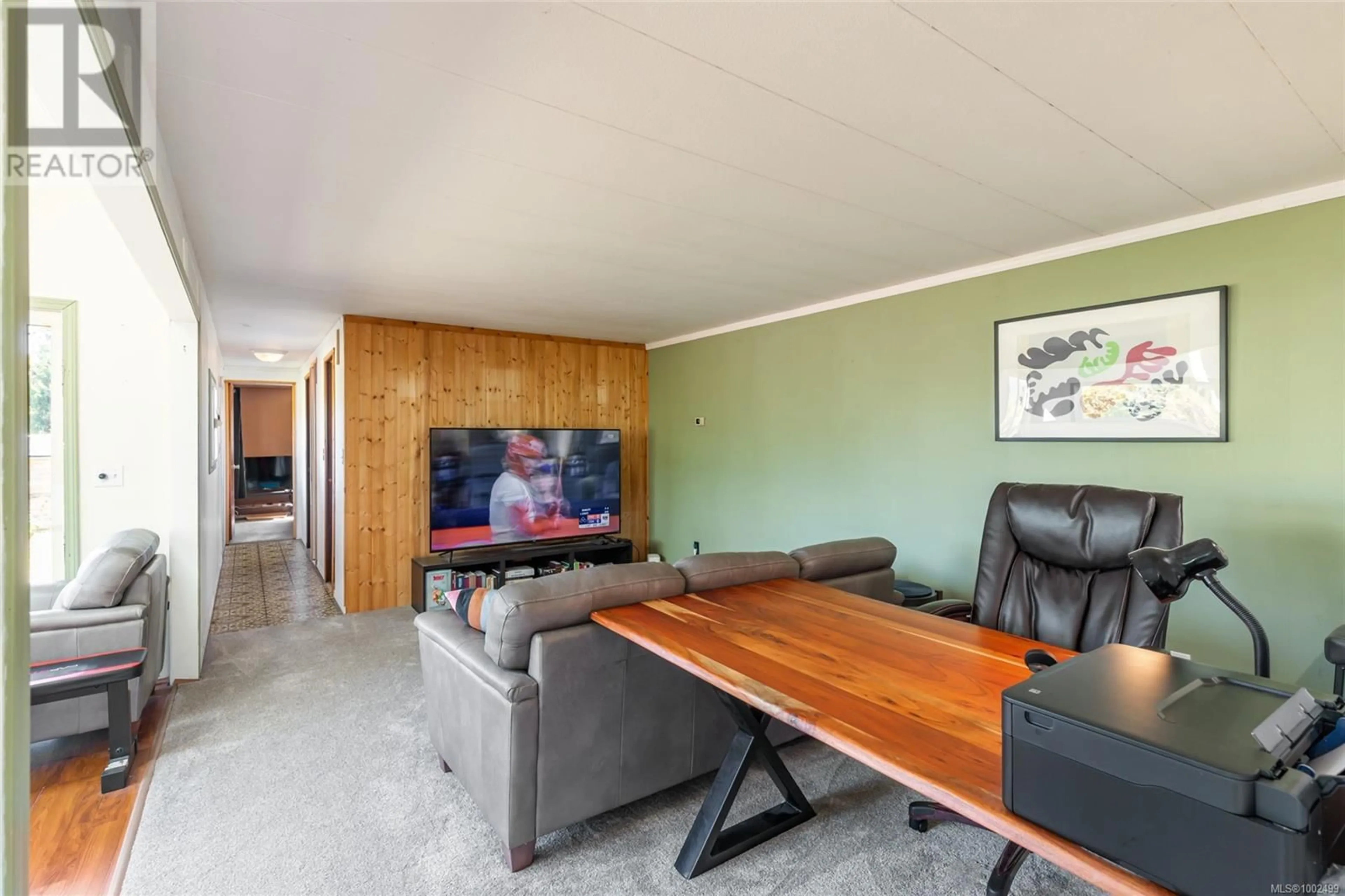 Living room with furniture, unknown for 2427 ARMSTRONG CRESCENT, Nanoose Bay British Columbia V9P9J9