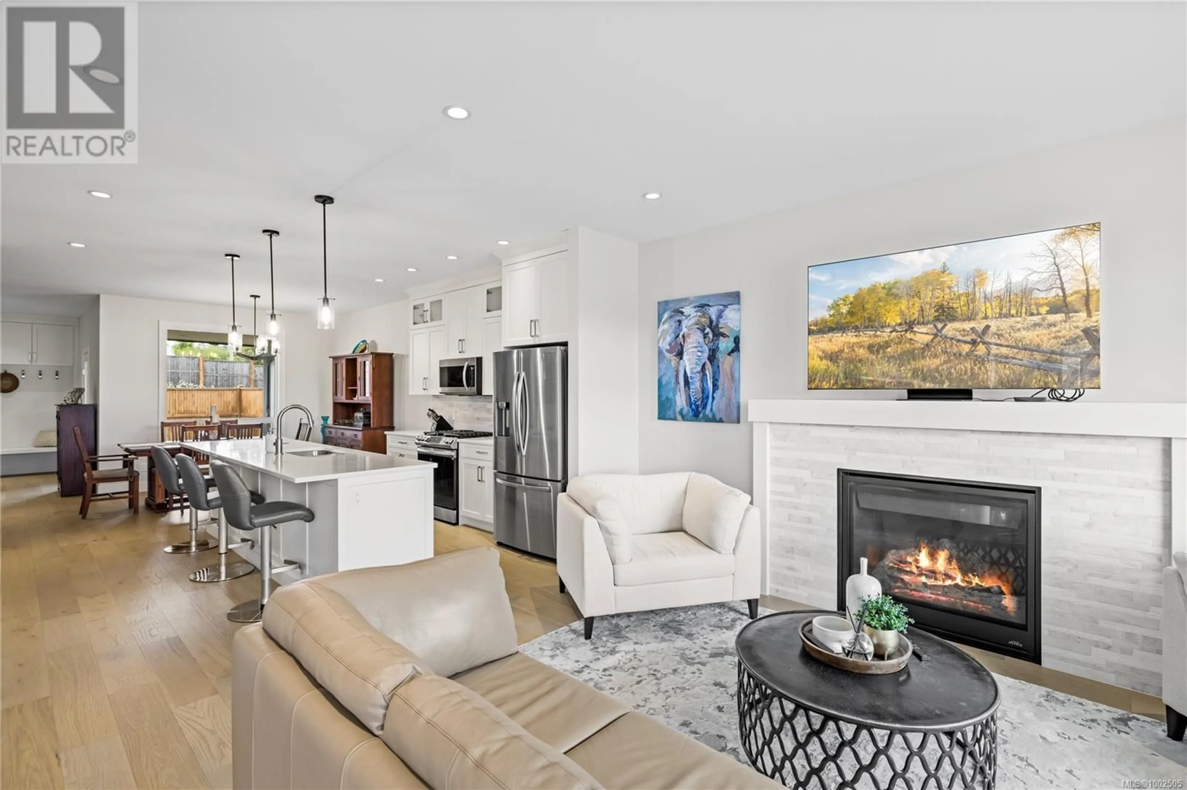 Open concept kitchen, ceramic/tile floor for 787 BRIARWOOD DRIVE, Parksville British Columbia V9P2P9