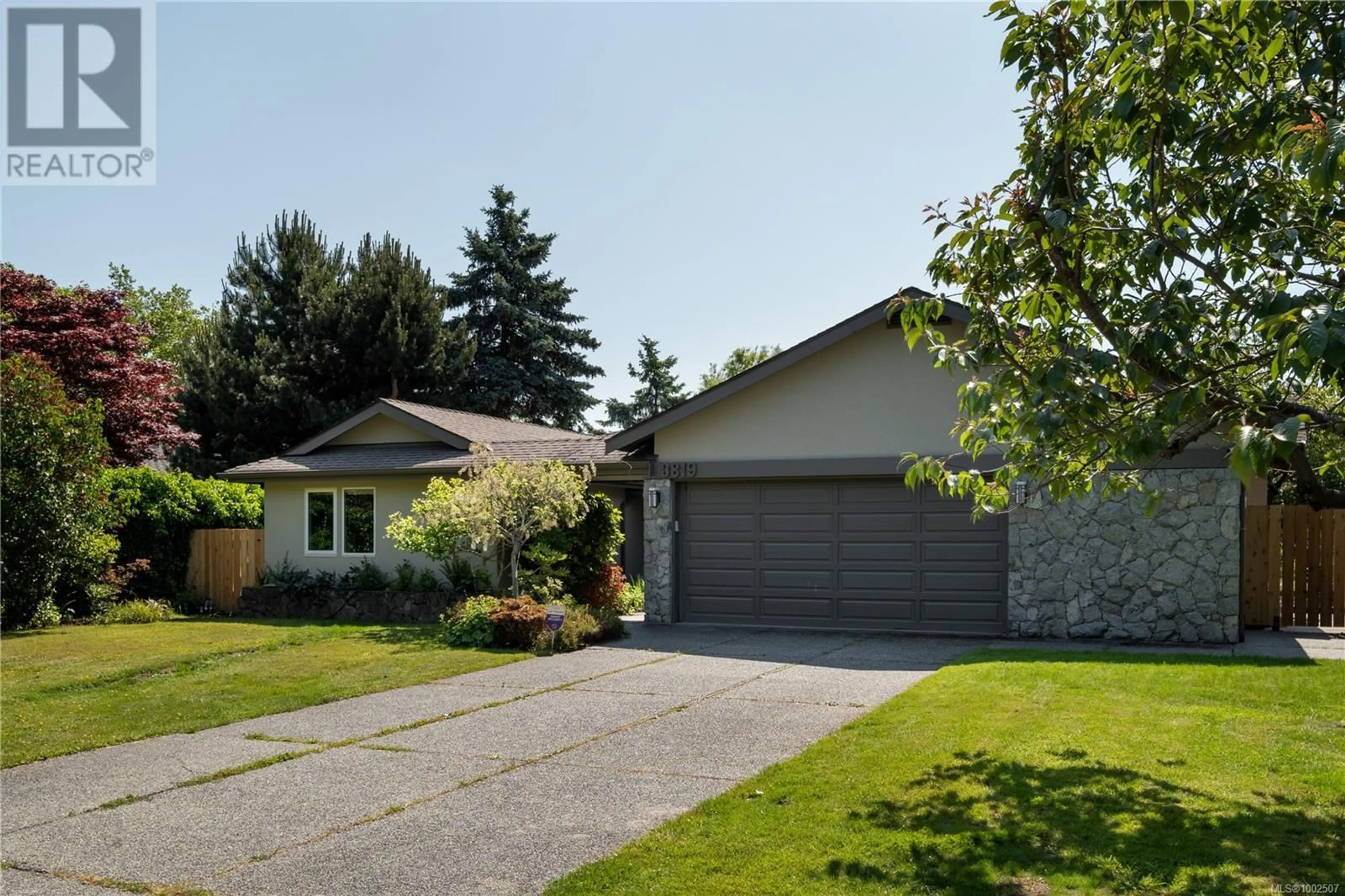 Unknown for 3819 BEACHVIEW PLACE, Saanich British Columbia V8P5N8