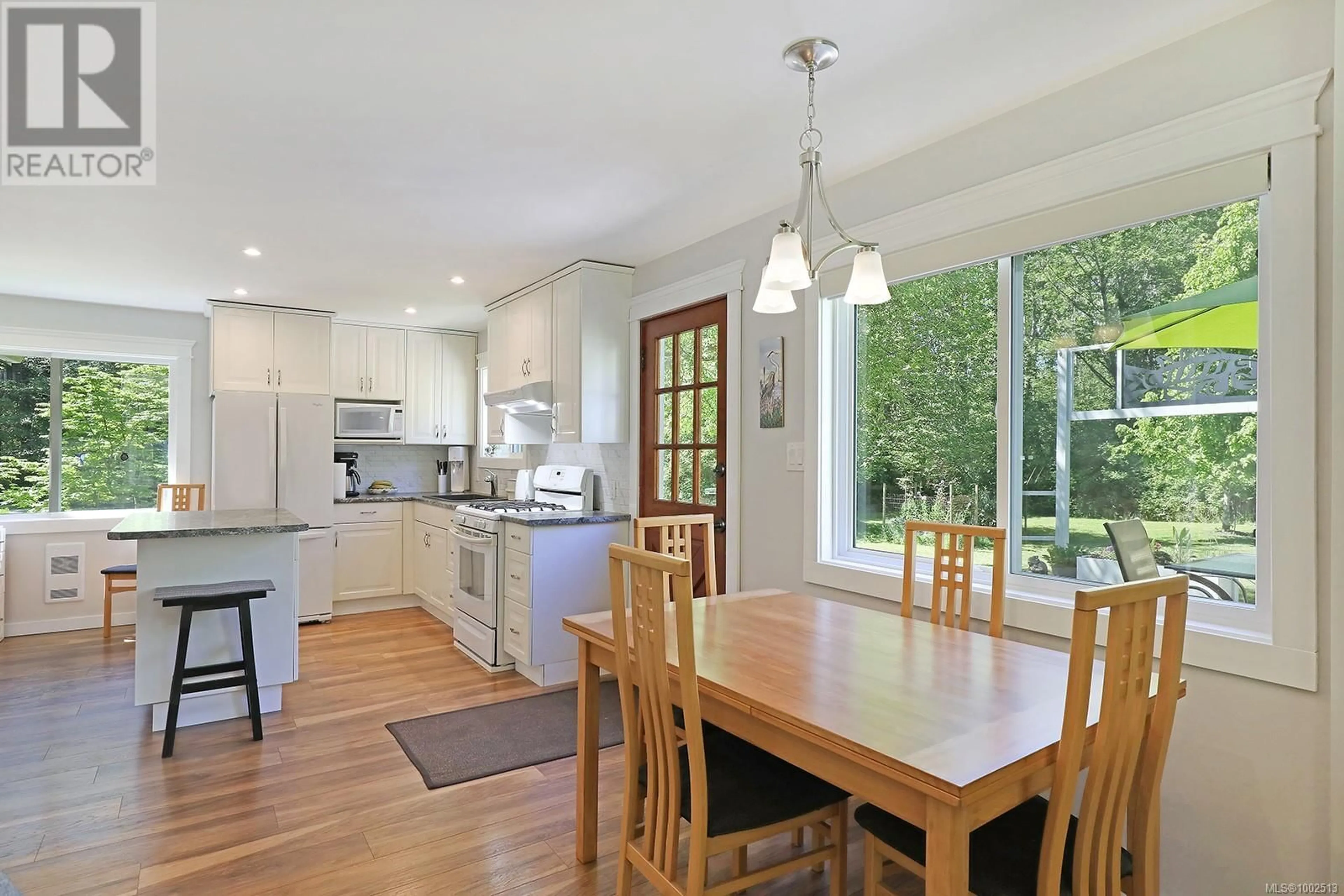 Open concept kitchen, unknown for 2470 SACKVILLE ROAD, Merville British Columbia V0R2M0