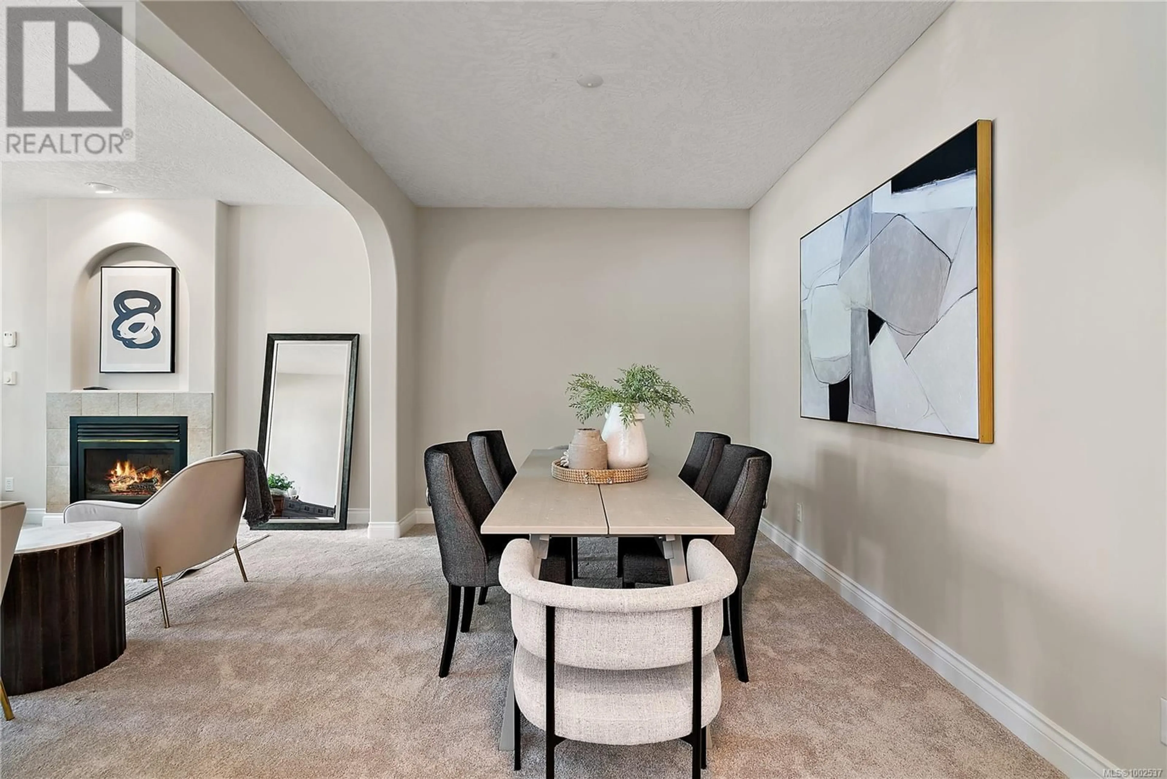 Dining room, ceramic/tile floor for 9864 SEVENTH STREET, Sidney British Columbia V8L2V7