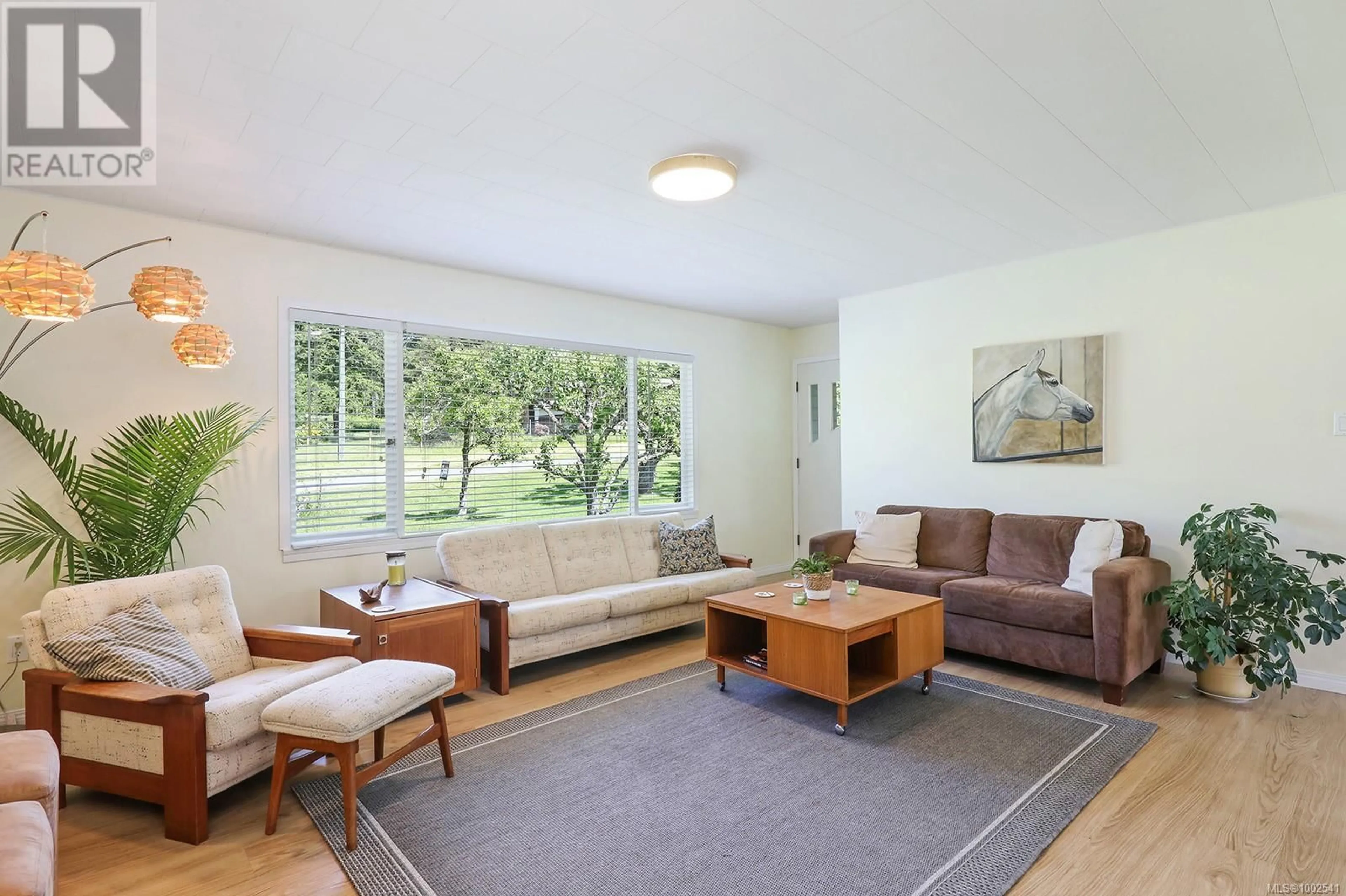 Living room with furniture, unknown for 1994 KELLAND ROAD, Black Creek British Columbia V9J1G4