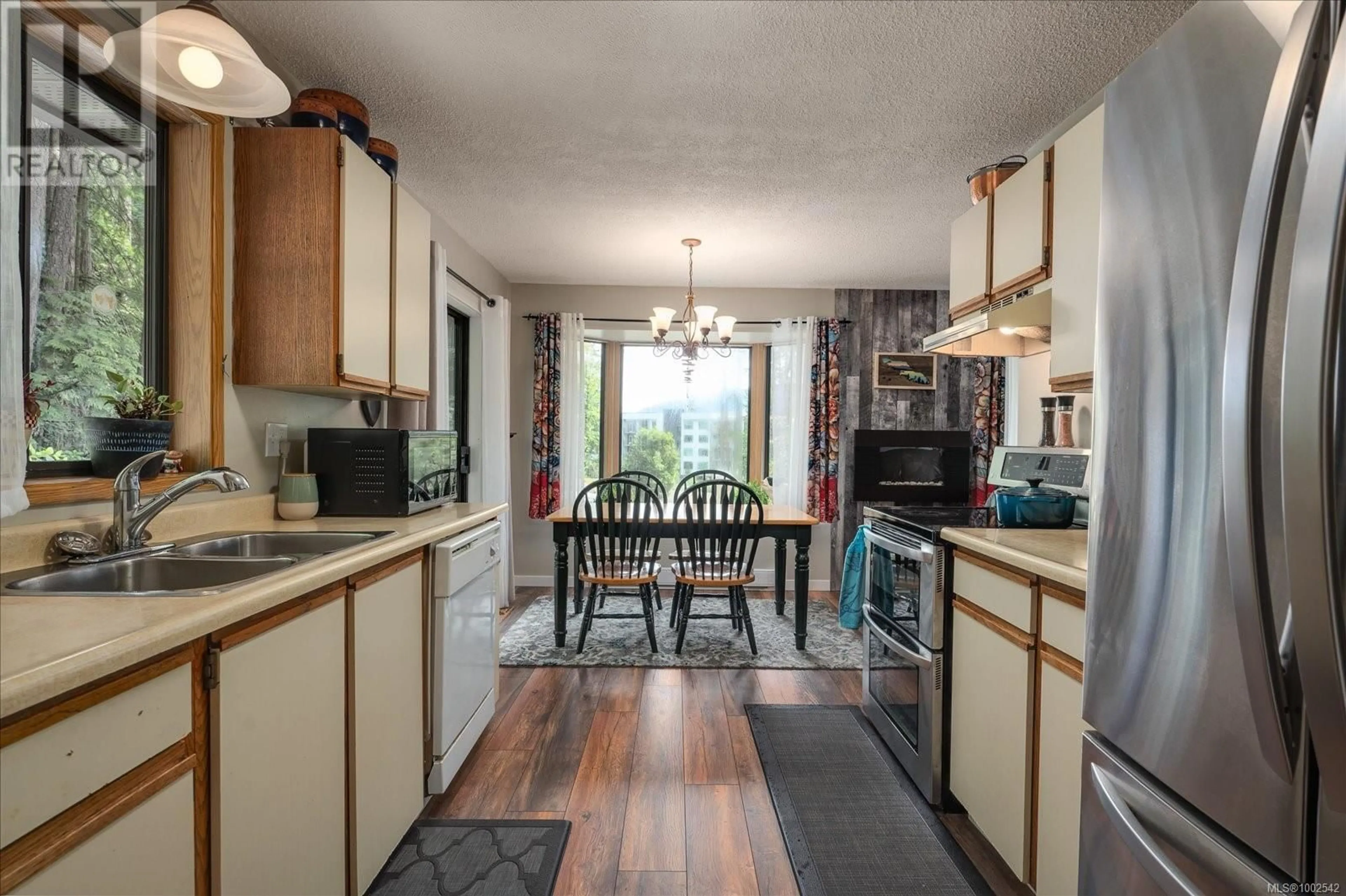 Open concept kitchen, unknown for 6064 NELSON ROAD, Nanaimo British Columbia V9T5N8