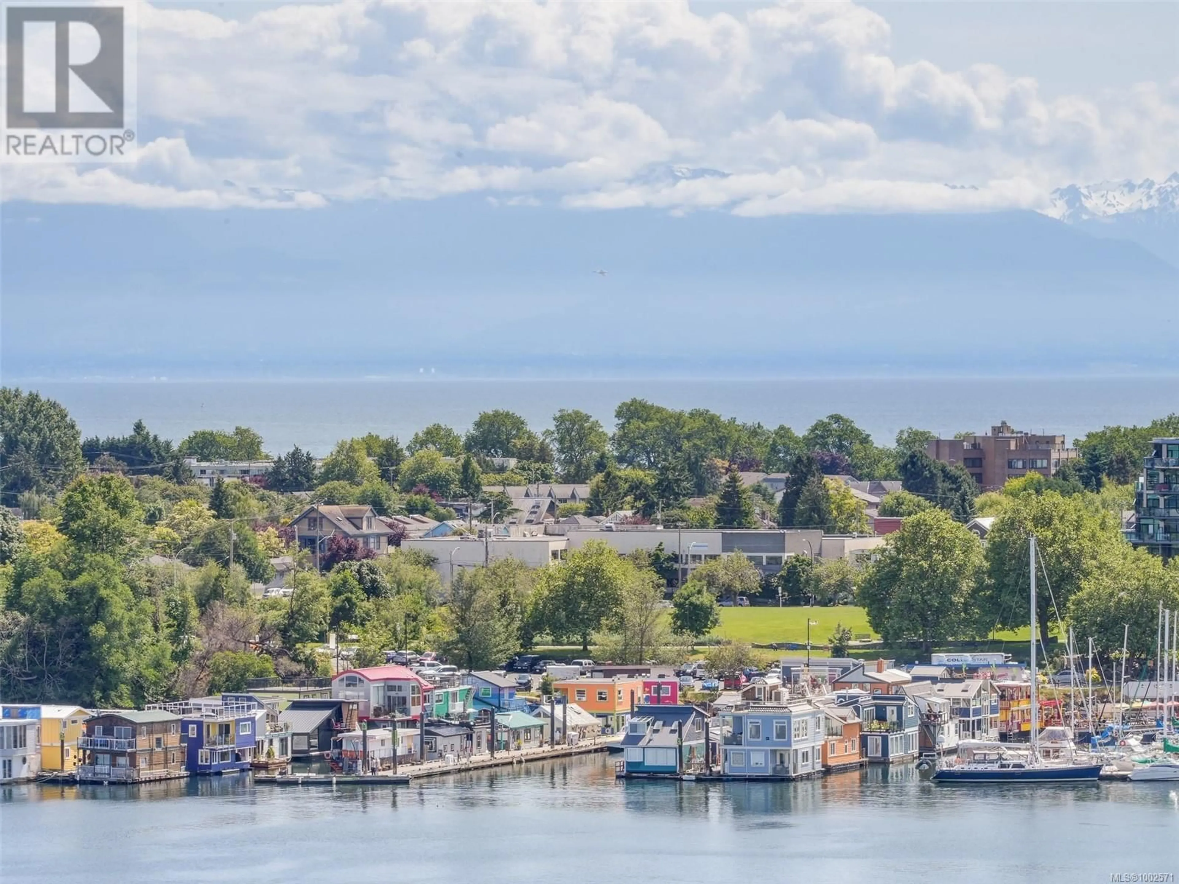 Blurry image for 702 - 60 SAGHALIE ROAD, Victoria British Columbia V9A0H1