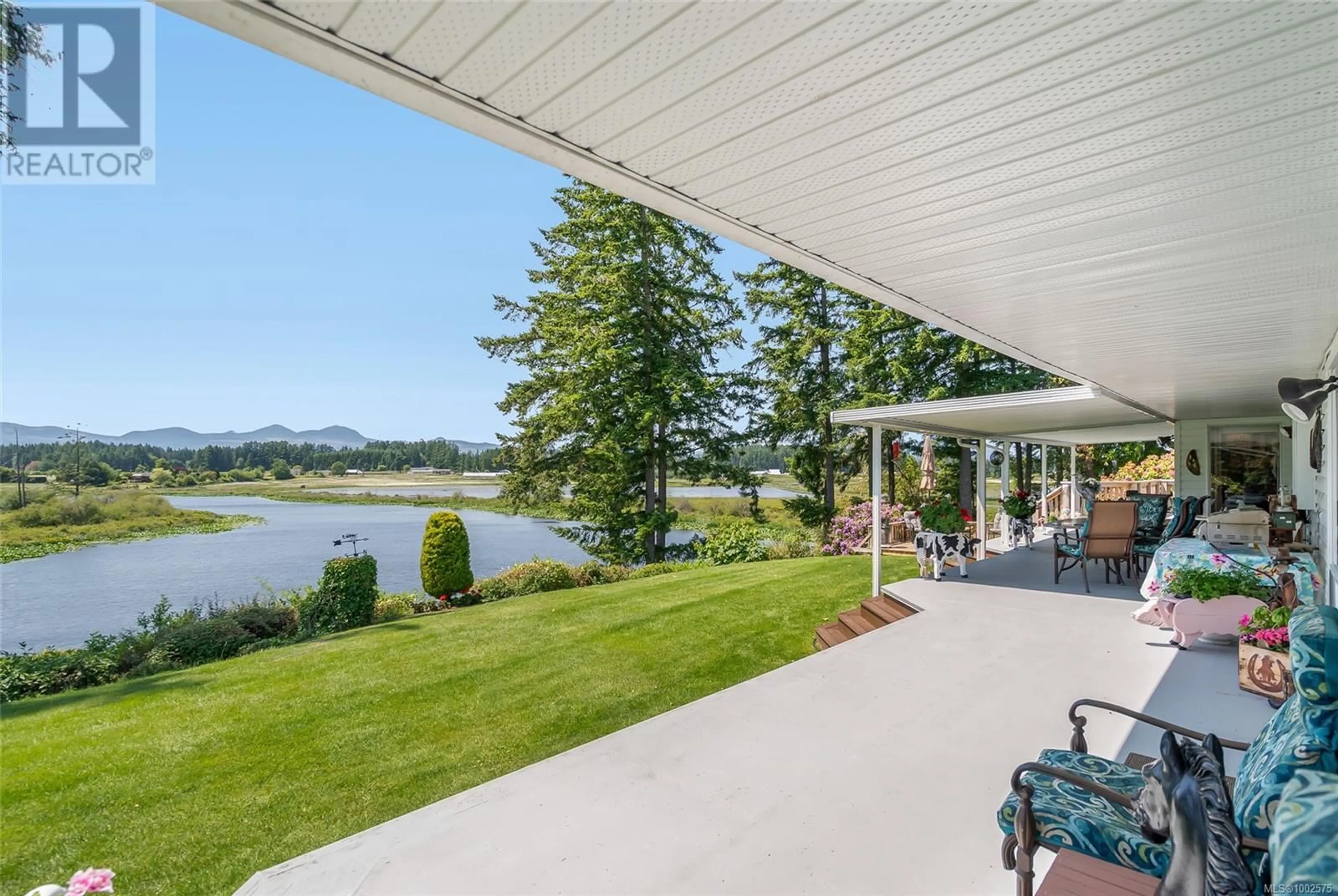 Patio, water/lake/river/ocean view for 2551 BRAUN ROAD, Nanaimo British Columbia V9X1W5