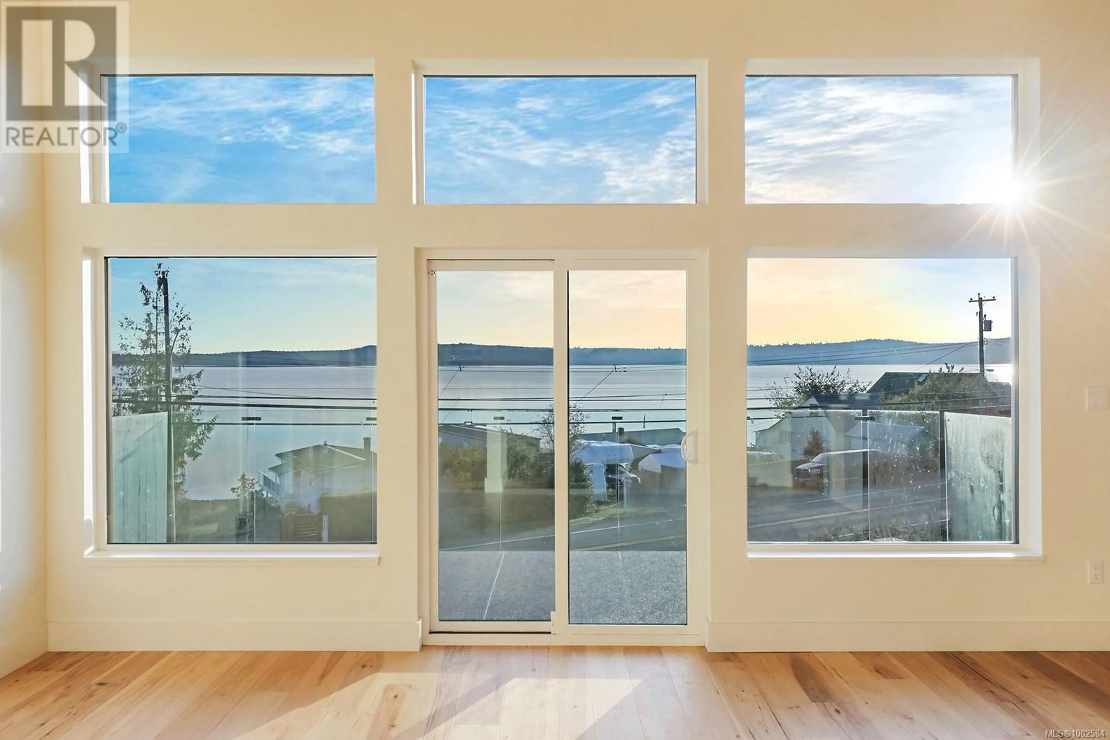 Unknown for 5622 1ST STREET, Union Bay British Columbia V0R3B0