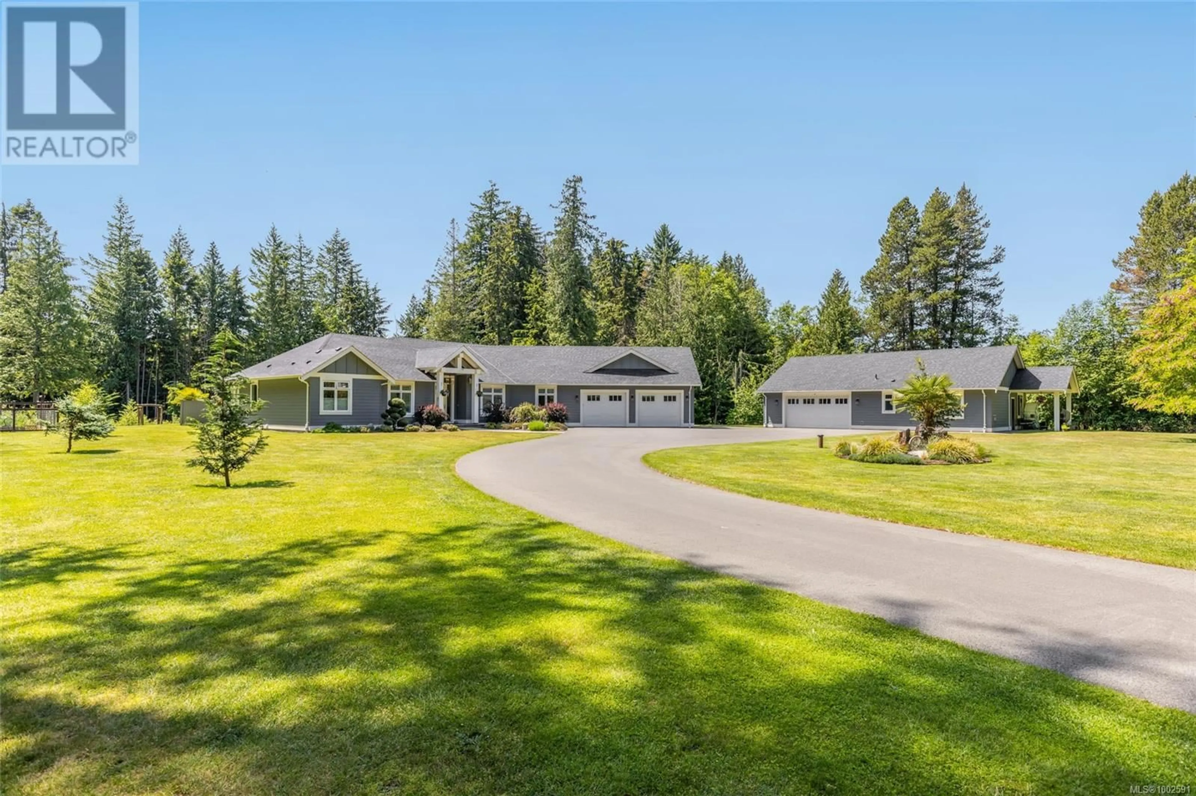 A pic from outside/outdoor area/front of a property/back of a property/a pic from drone, unknown for 620 FERN ROAD EAST, Qualicum Beach British Columbia V9K1M4