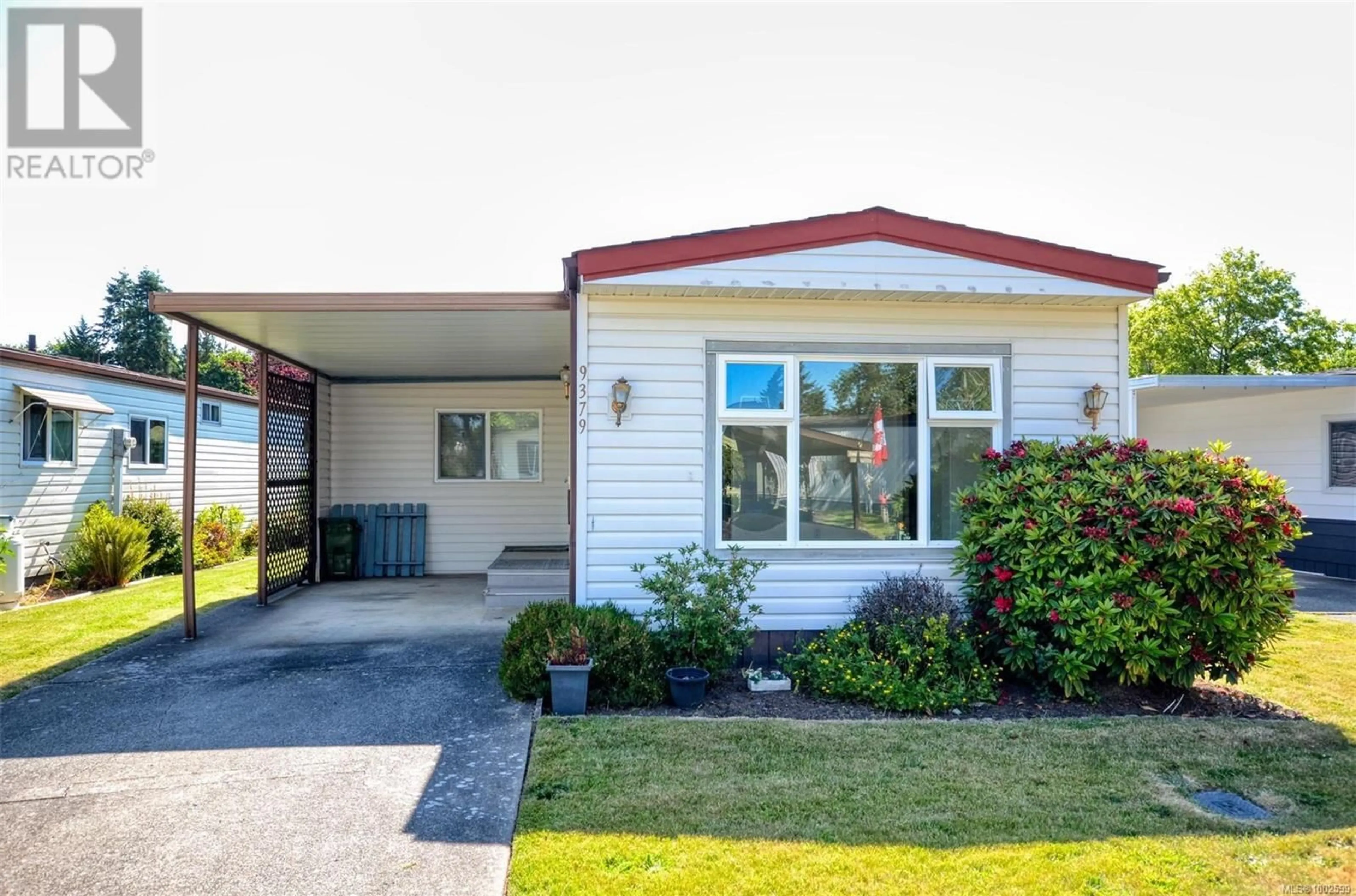 Home with vinyl exterior material, street for 9379 BROOKWOOD DRIVE, Sidney British Columbia V8L4H1