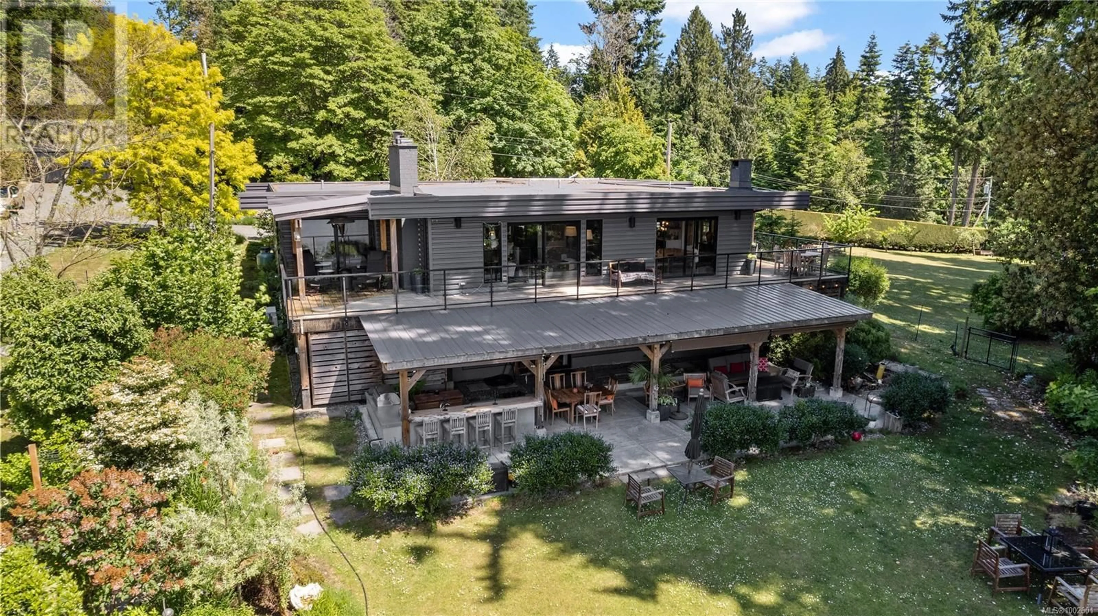 A pic from outside/outdoor area/front of a property/back of a property/a pic from drone, unknown for 11890 PILON ROAD, Ladysmith British Columbia V9G1K6