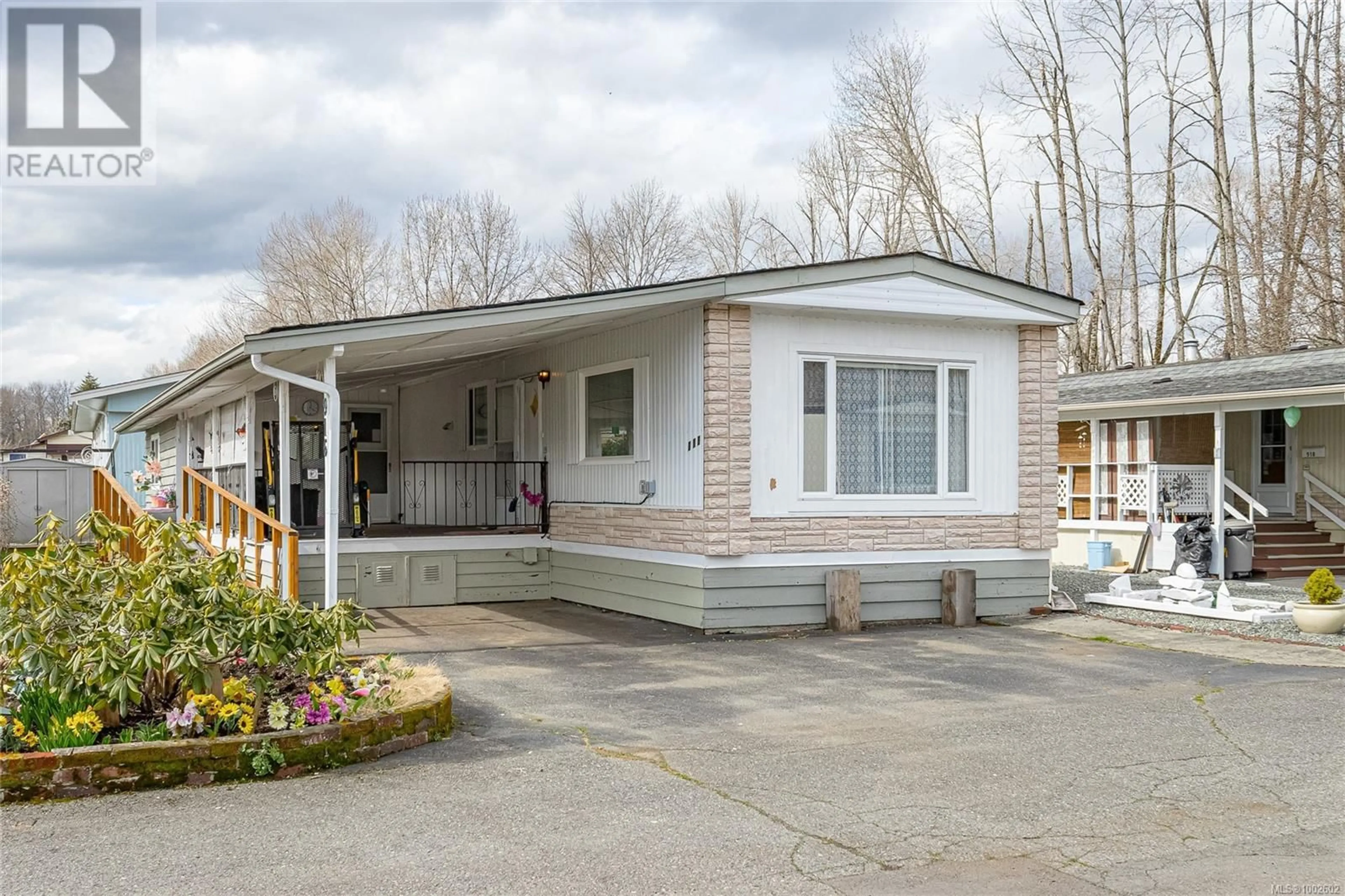 Home with vinyl exterior material, street for 916 - 2885 BOYS ROAD, Duncan British Columbia V9L4Y9