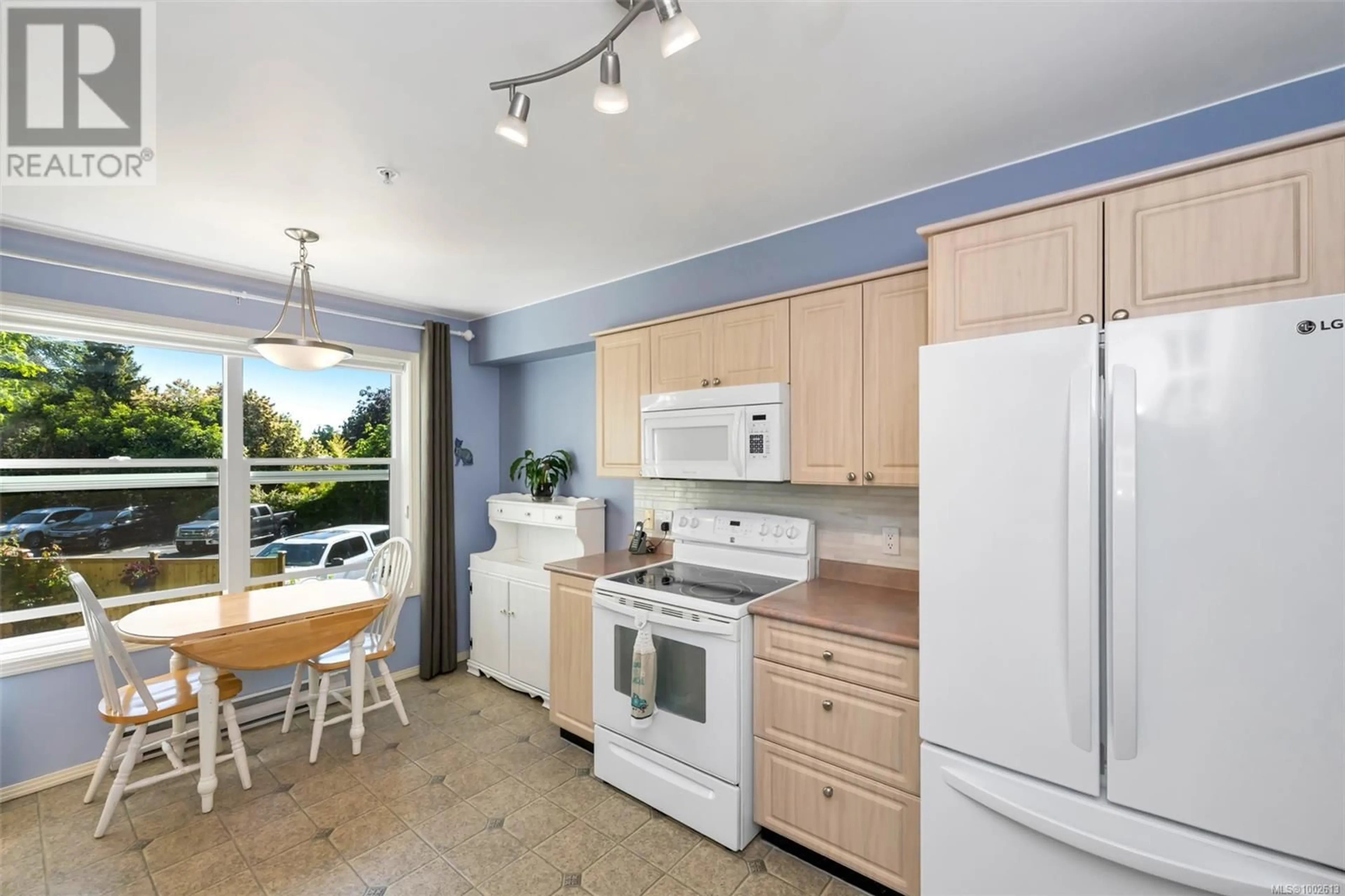 Standard kitchen, ceramic/tile floor for 204 - 1240 VERDIER AVENUE, Central Saanich British Columbia V8M2G9