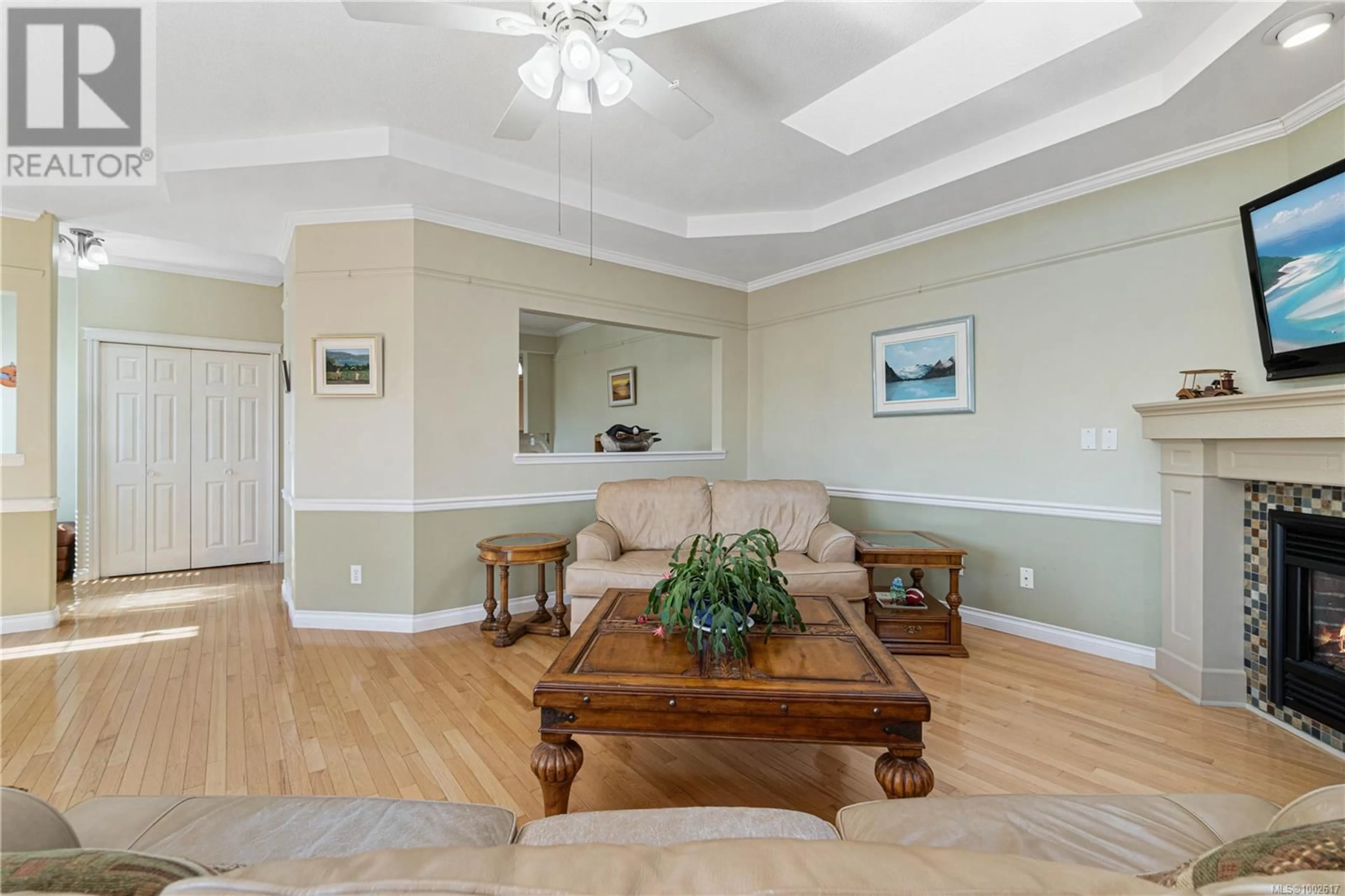 Living room with furniture, unknown for 170 OCEAN WALK DRIVE, Nanaimo British Columbia V9V1N2
