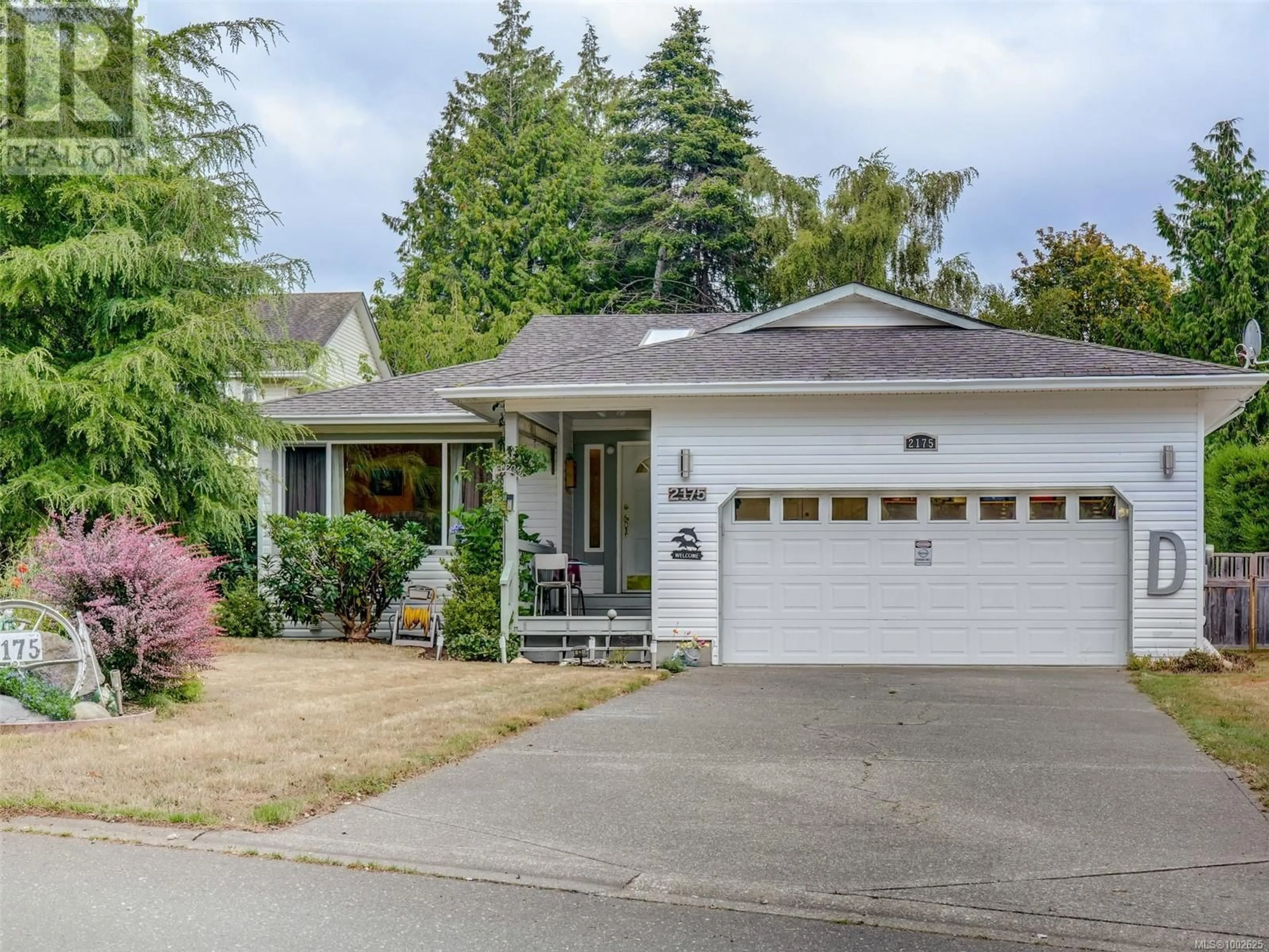 Home with vinyl exterior material, street for 2175 MAPLE AVENUE NORTH, Sooke British Columbia V9Z0M8