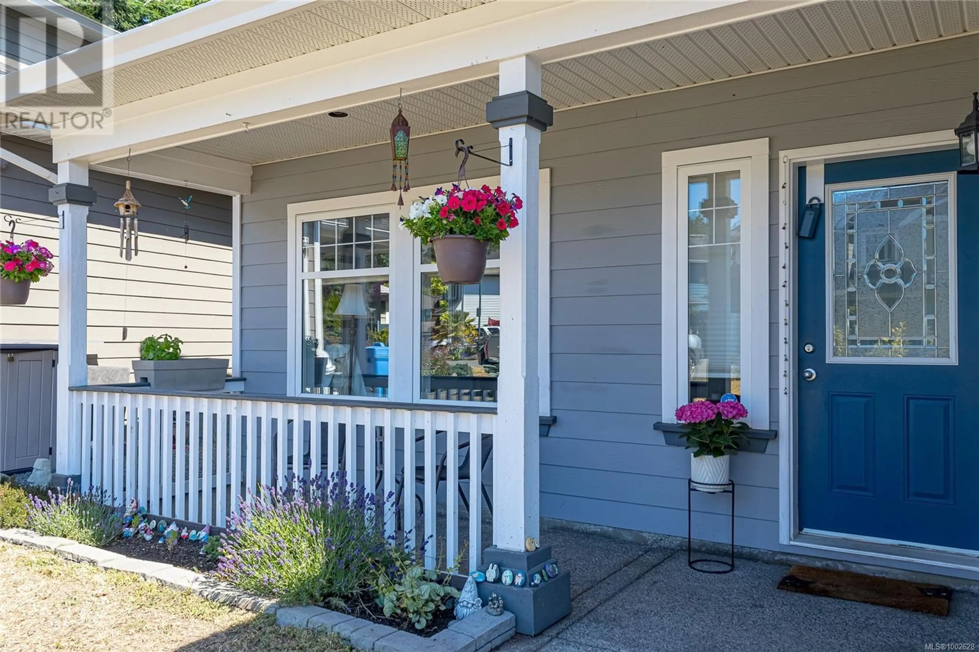 Home with vinyl exterior material, street for 120 THETIS VALE CRESCENT, View Royal British Columbia V9B6S6