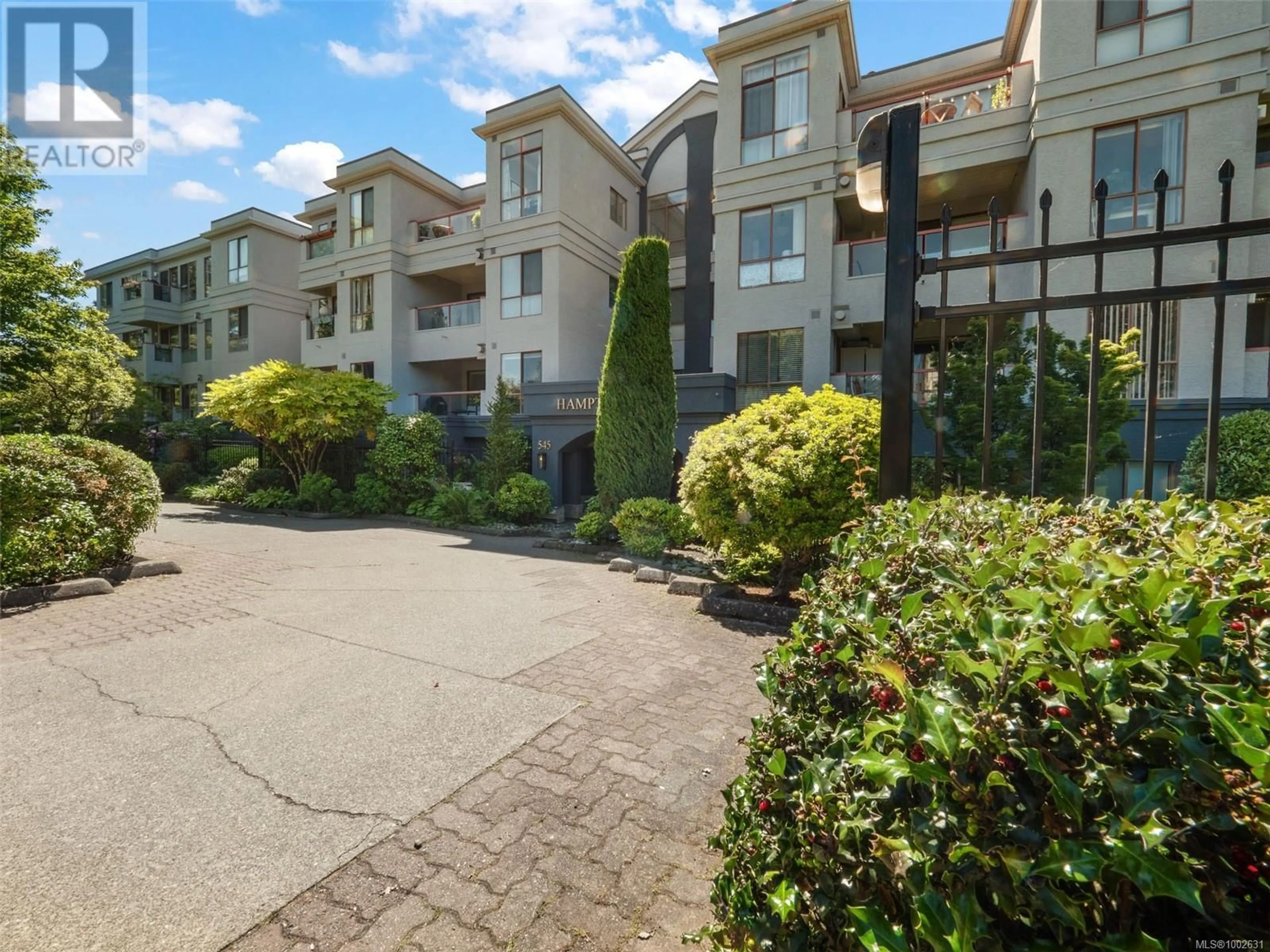 A pic from outside/outdoor area/front of a property/back of a property/a pic from drone, street for 211 - 545 MANCHESTER ROAD, Victoria British Columbia V8T5H6