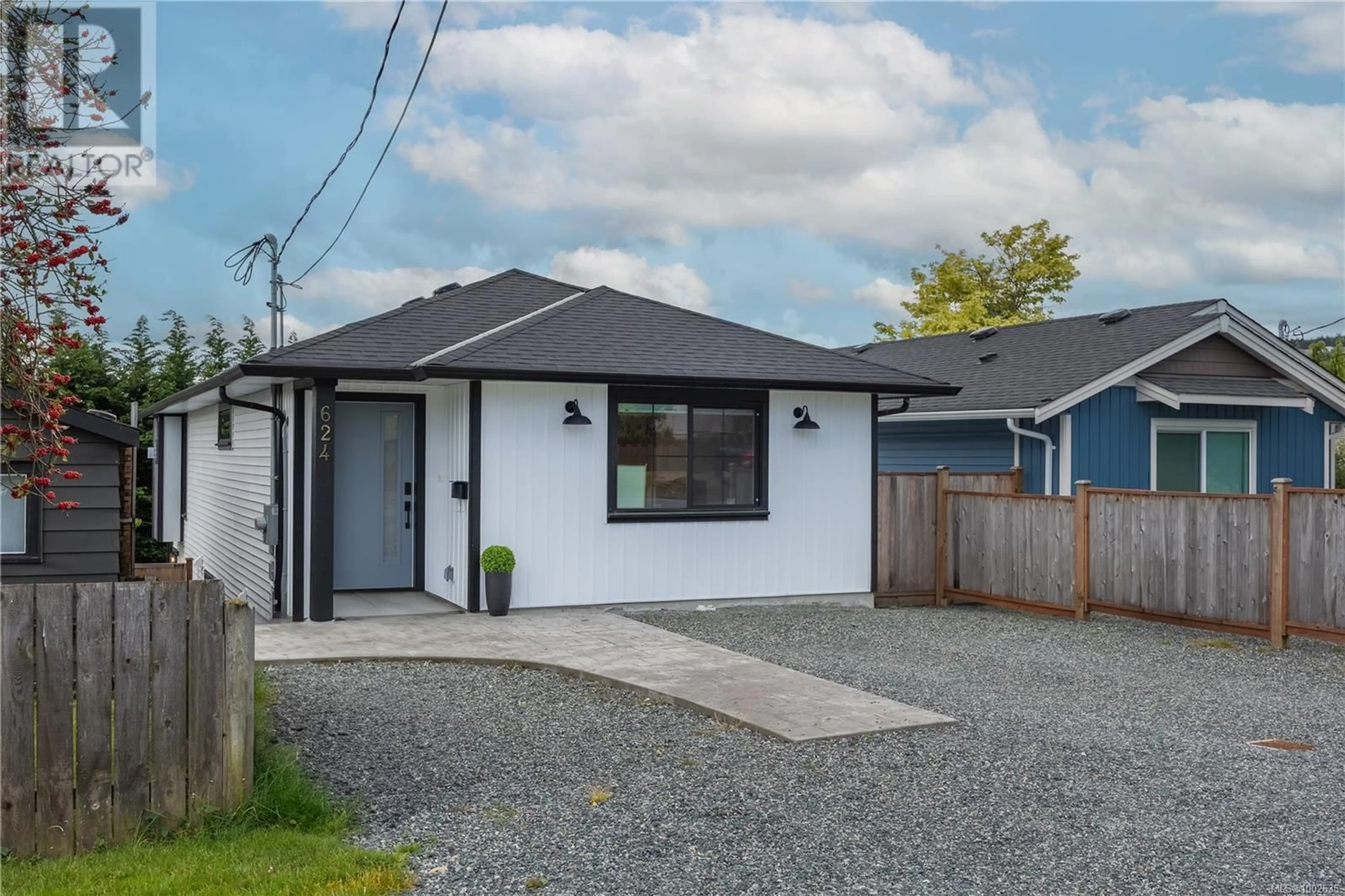 Unknown for 624 FIRST STREET, Nanaimo British Columbia V9R1Z2