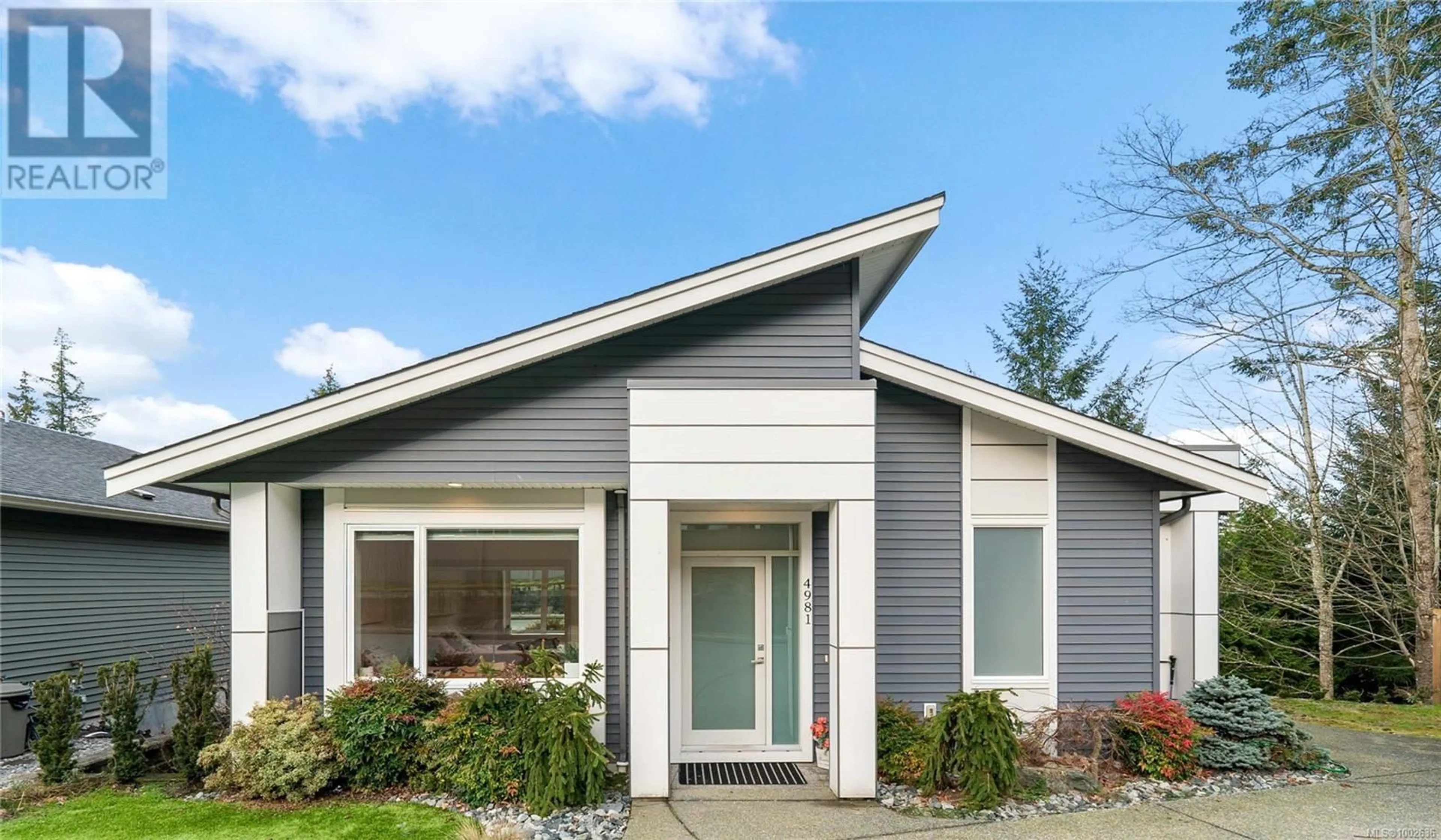 Home with vinyl exterior material, street for 4981 DUNN PLACE, Nanaimo British Columbia V9T0J2