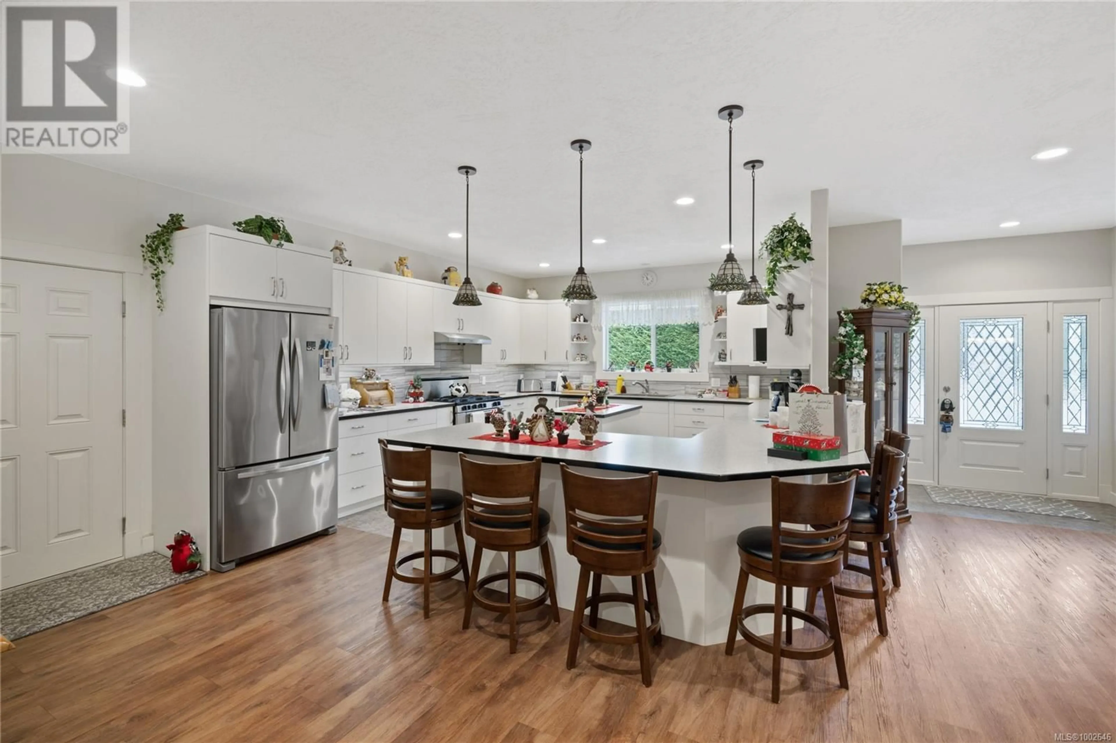 Open concept kitchen, ceramic/tile floor for 5180 GAINSBERG ROAD EAST, Bowser British Columbia V0R1G0
