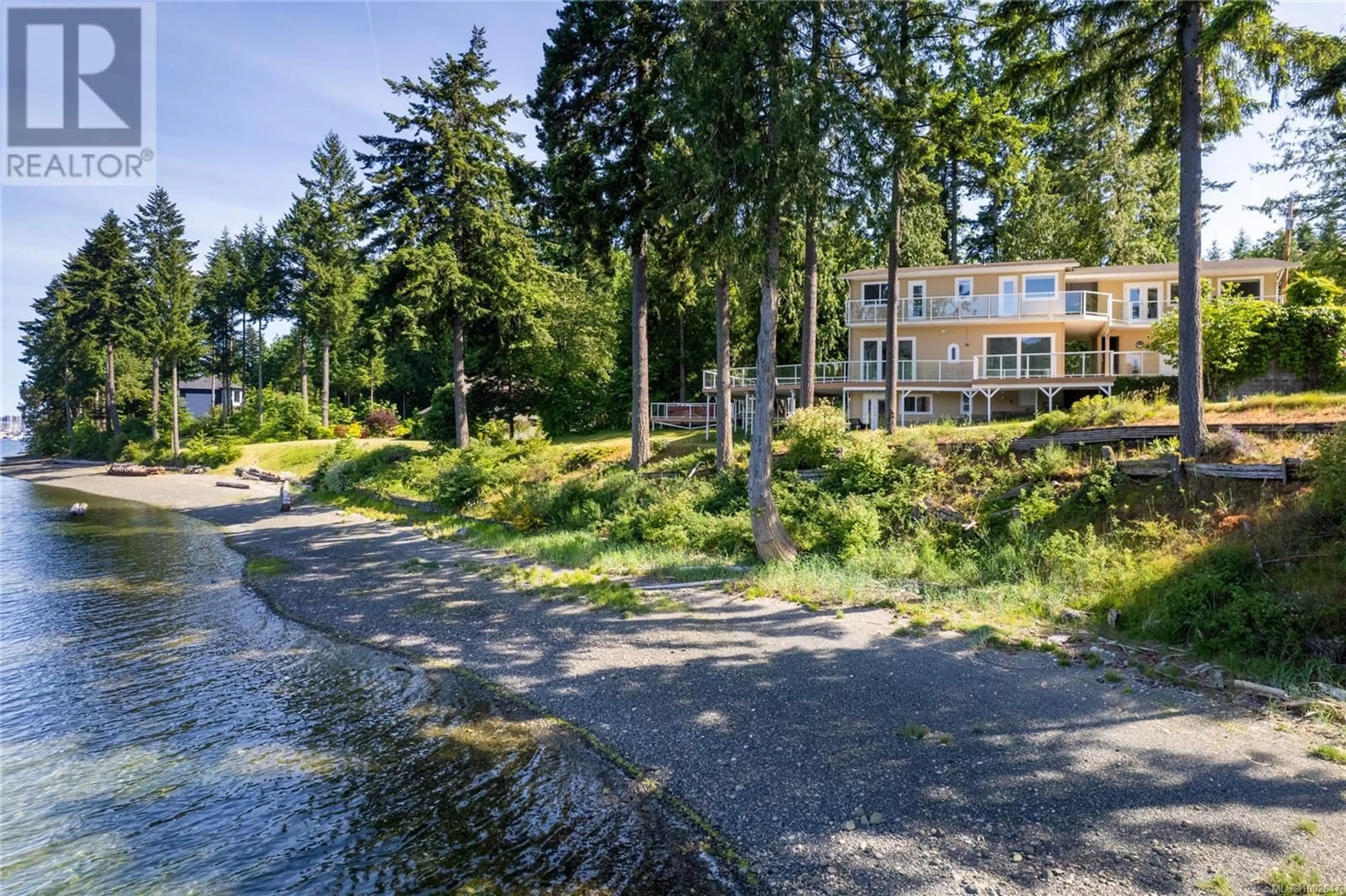 Patio, water/lake/river/ocean view for 12475 ROCKY CREEK ROAD, Ladysmith British Columbia V9G1M7