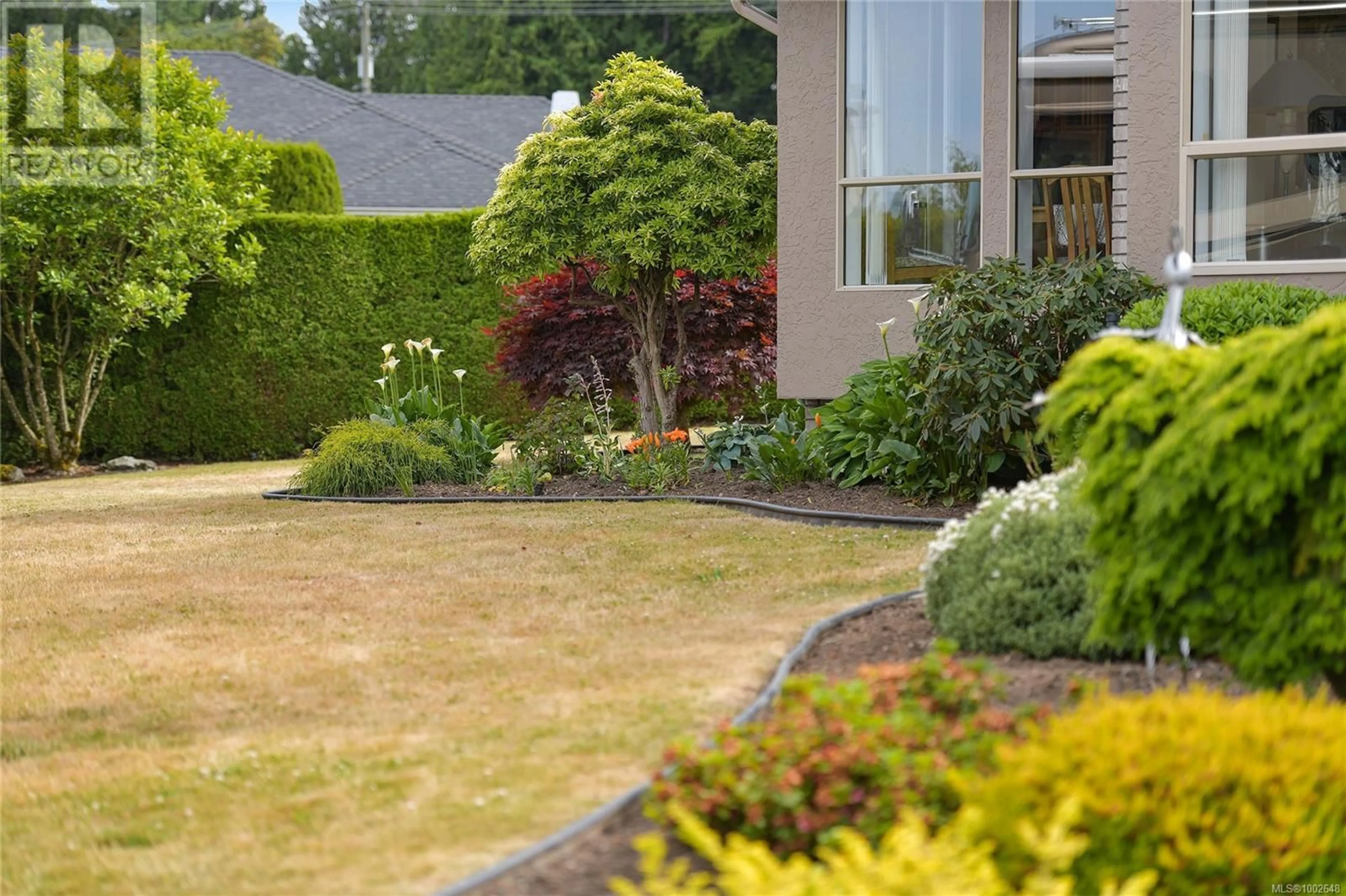 Patio, street for 2513 EMMY PLACE, Central Saanich British Columbia V8Z7W7