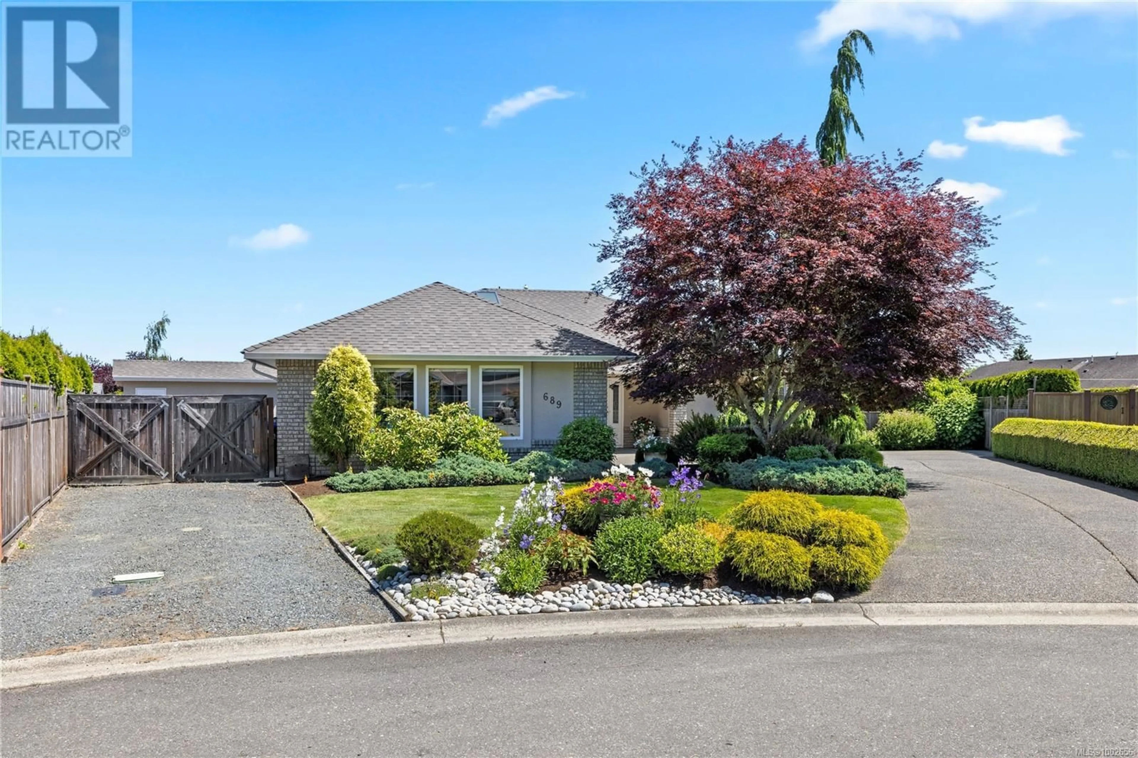 A pic from outside/outdoor area/front of a property/back of a property/a pic from drone, street for 689 AQUARIUS PLACE, Qualicum Beach British Columbia V9K2P3