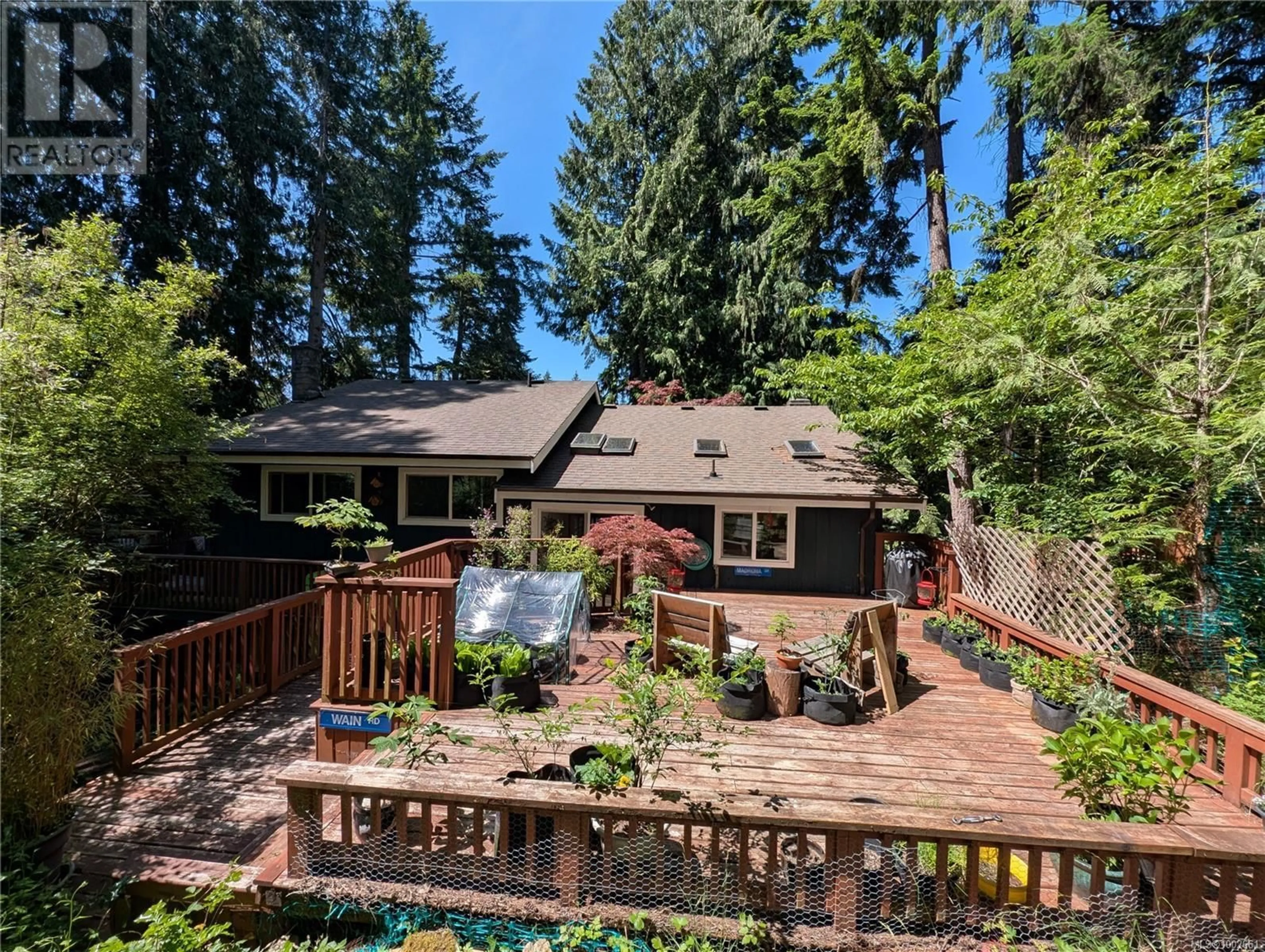 A pic from outside/outdoor area/front of a property/back of a property/a pic from drone, forest/trees view for 2751 FOREST GROVE LANE, Shawnigan Lake British Columbia V0R2W1