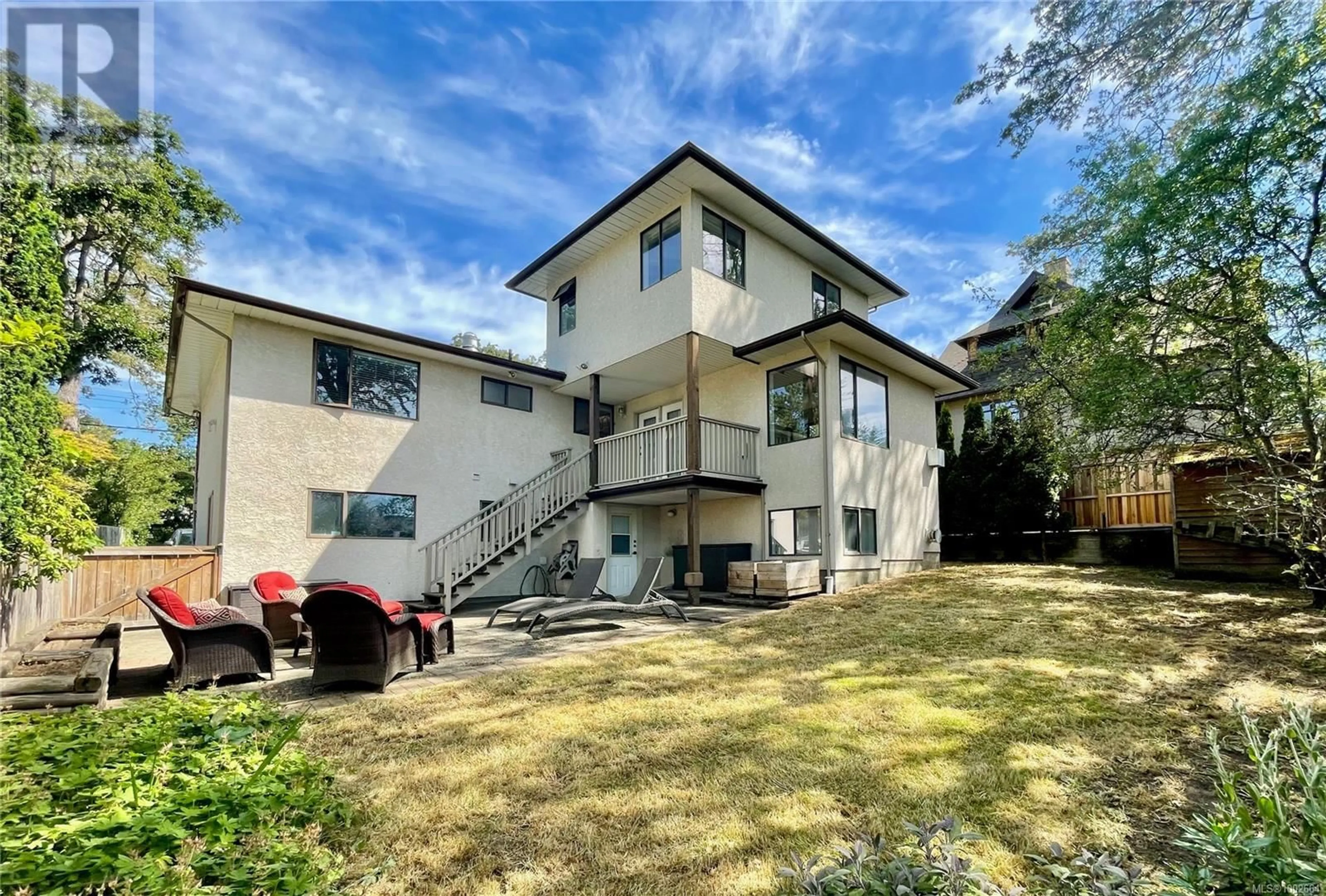 Unknown for 1135 SUMMIT AVENUE, Victoria British Columbia V8T2P8