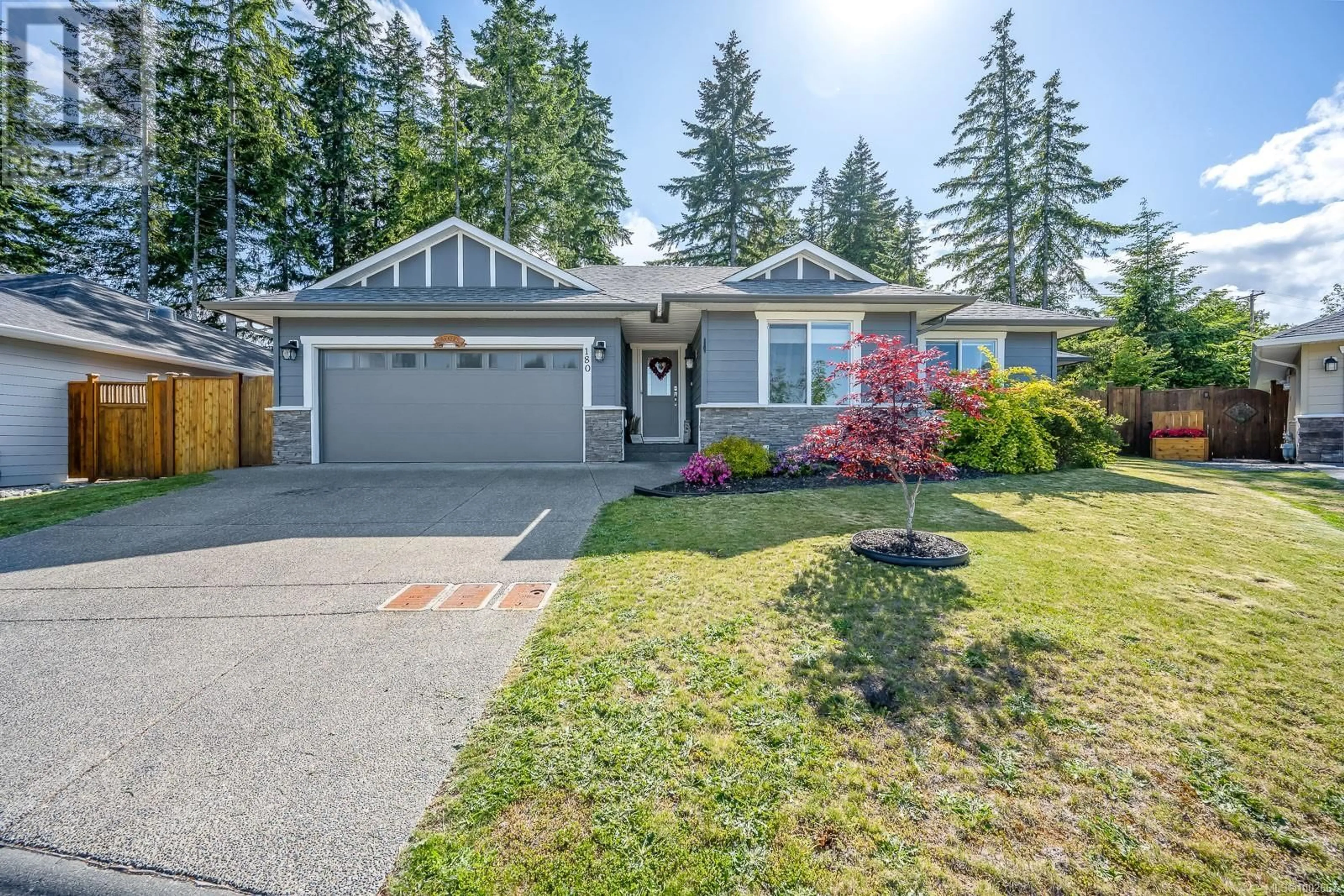 Home with vinyl exterior material, street for 180 - 303 ARDEN ROAD, Courtenay British Columbia V9N0A8