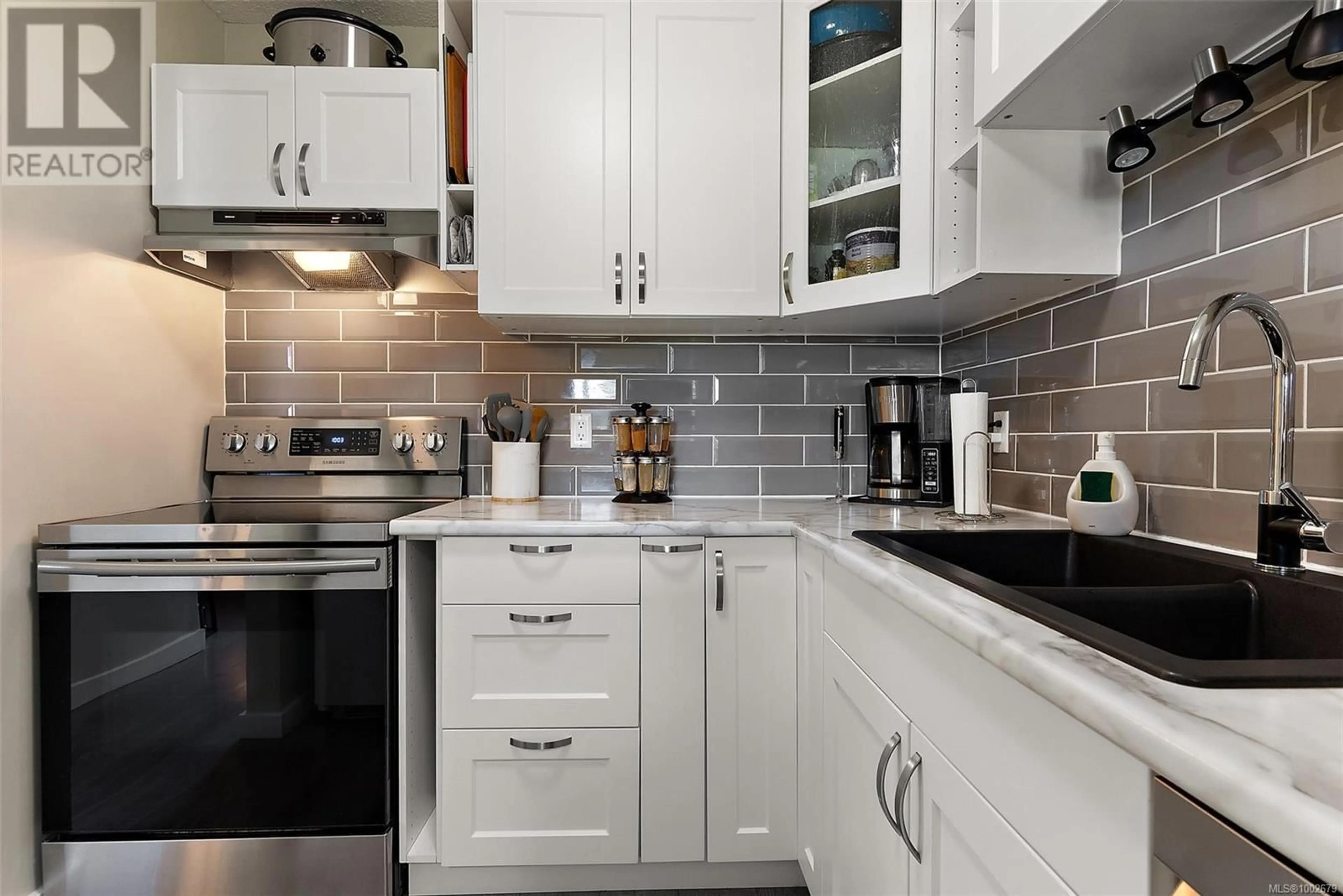 Contemporary kitchen, ceramic/tile floor for 113 - 1991 KALTASIN ROAD, Sooke British Columbia V9Z0B7