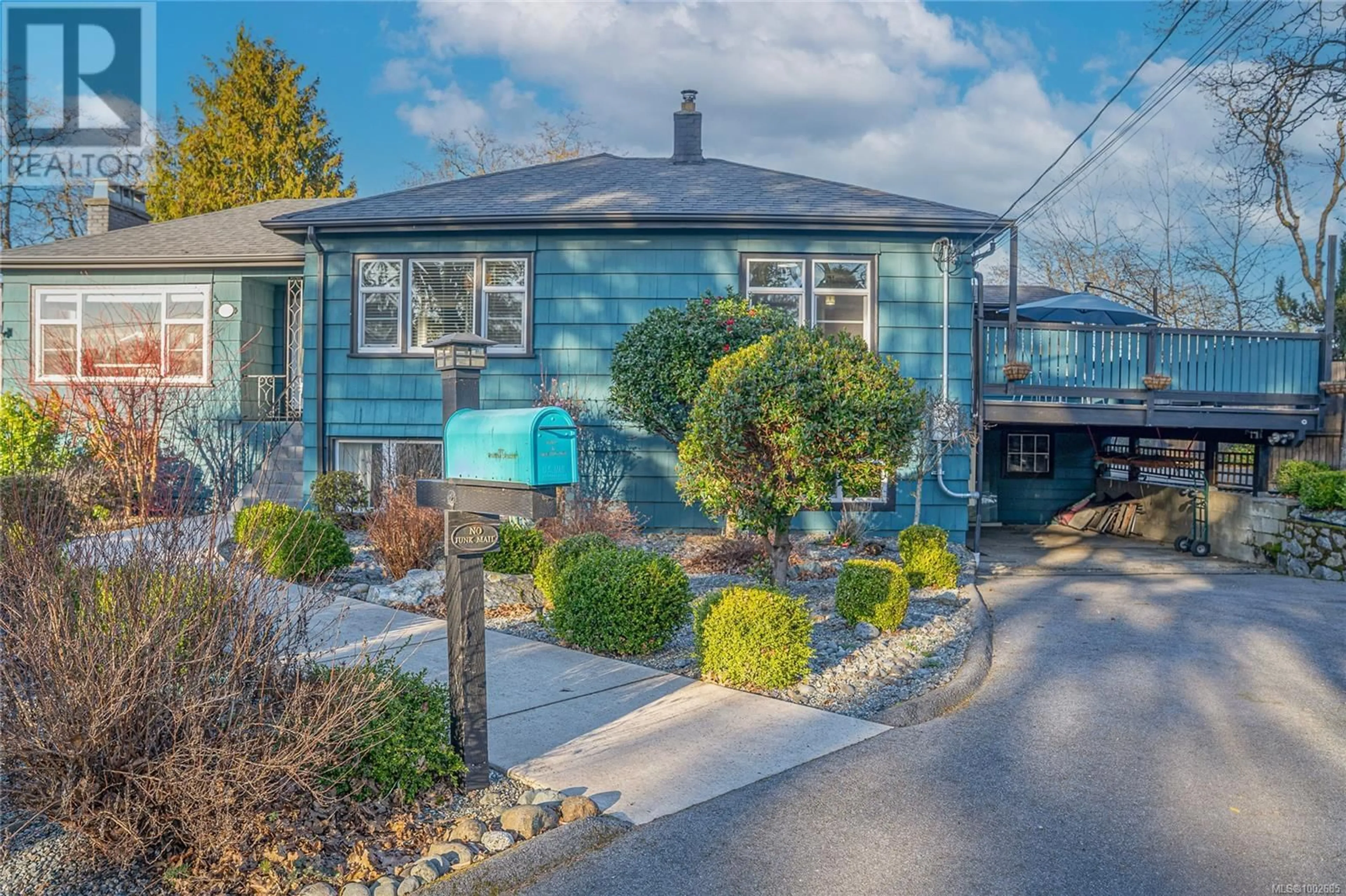 Unknown for 3771 WINSTON CRESCENT, Saanich British Columbia V8X1S2