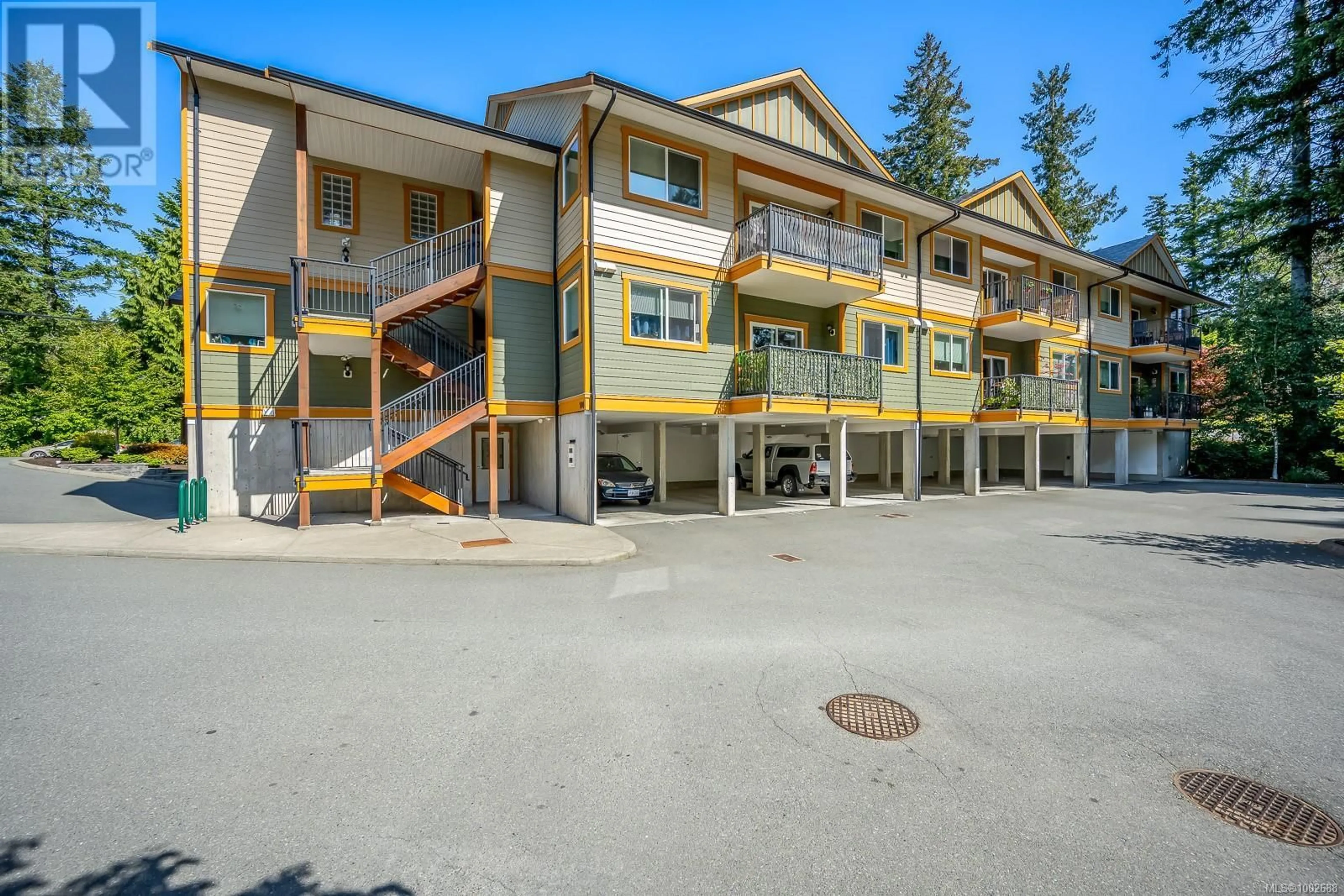 Patio, unknown for 122 - 1577 DINGWALL ROAD, Courtenay British Columbia V9N3S8