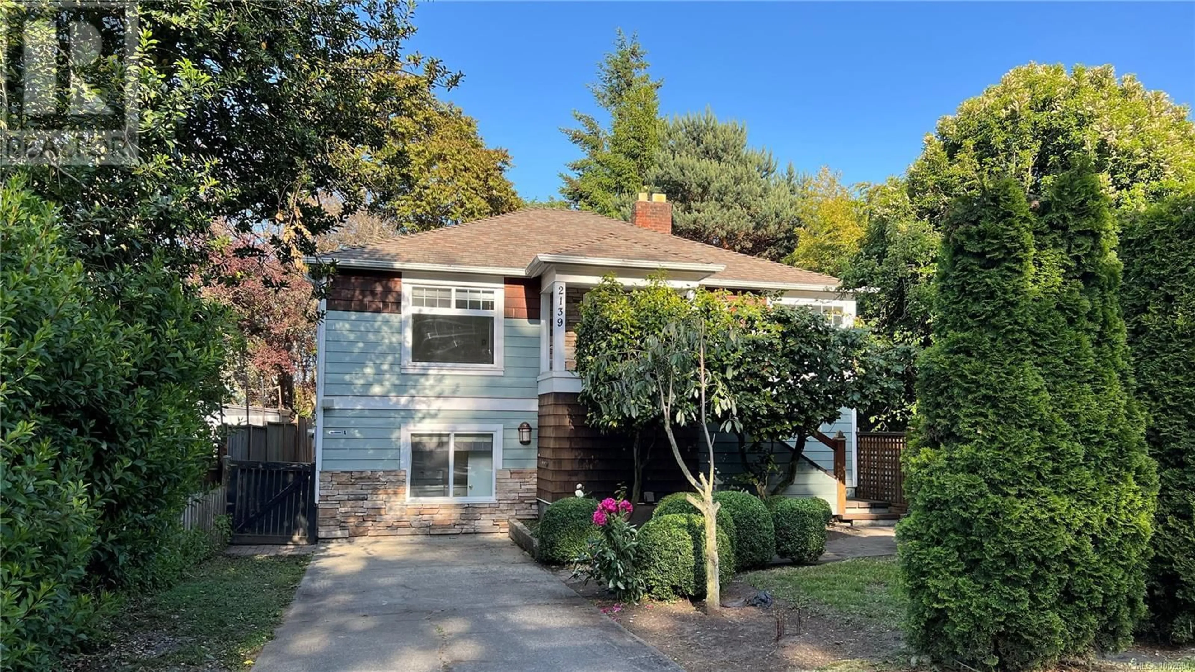 Home with brick exterior material, street for 2139 FOUL BAY ROAD, Oak Bay British Columbia V8R5B1
