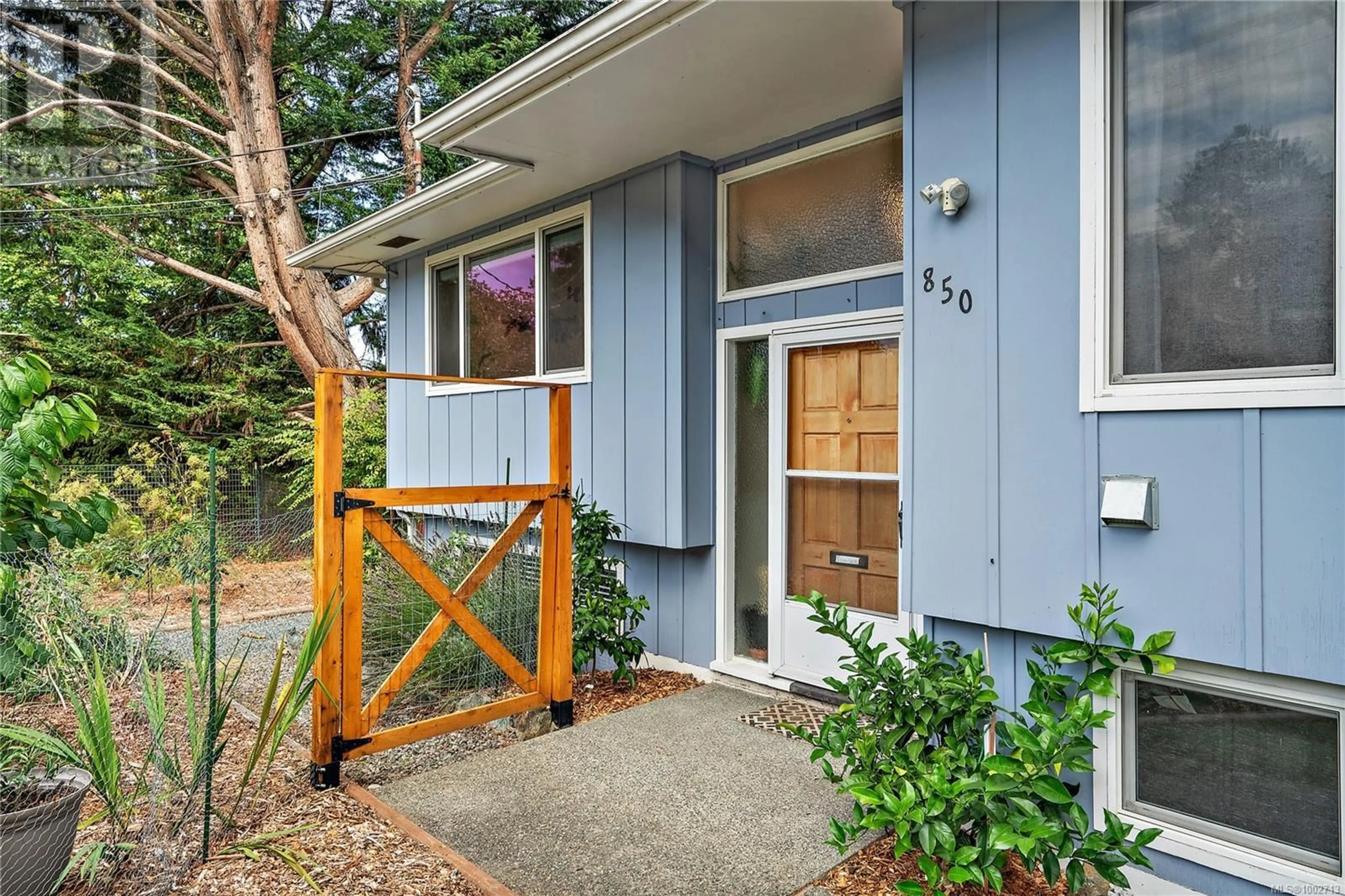 Unknown for 850 BRETT AVENUE, Saanich British Columbia V8X2Z6