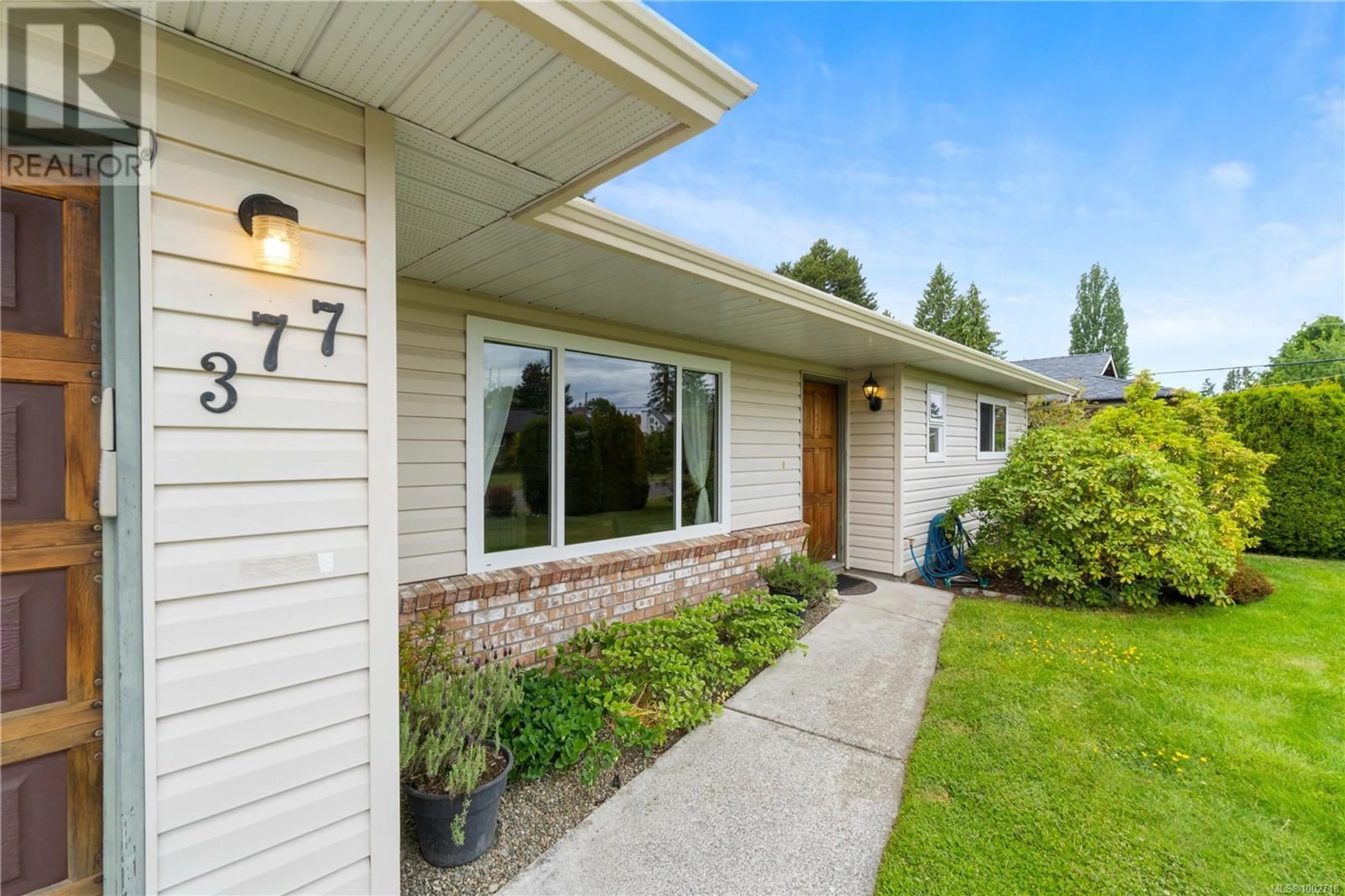 Home with vinyl exterior material, street for 377 ALLWOOD ROAD, Parksville British Columbia V9P1C4