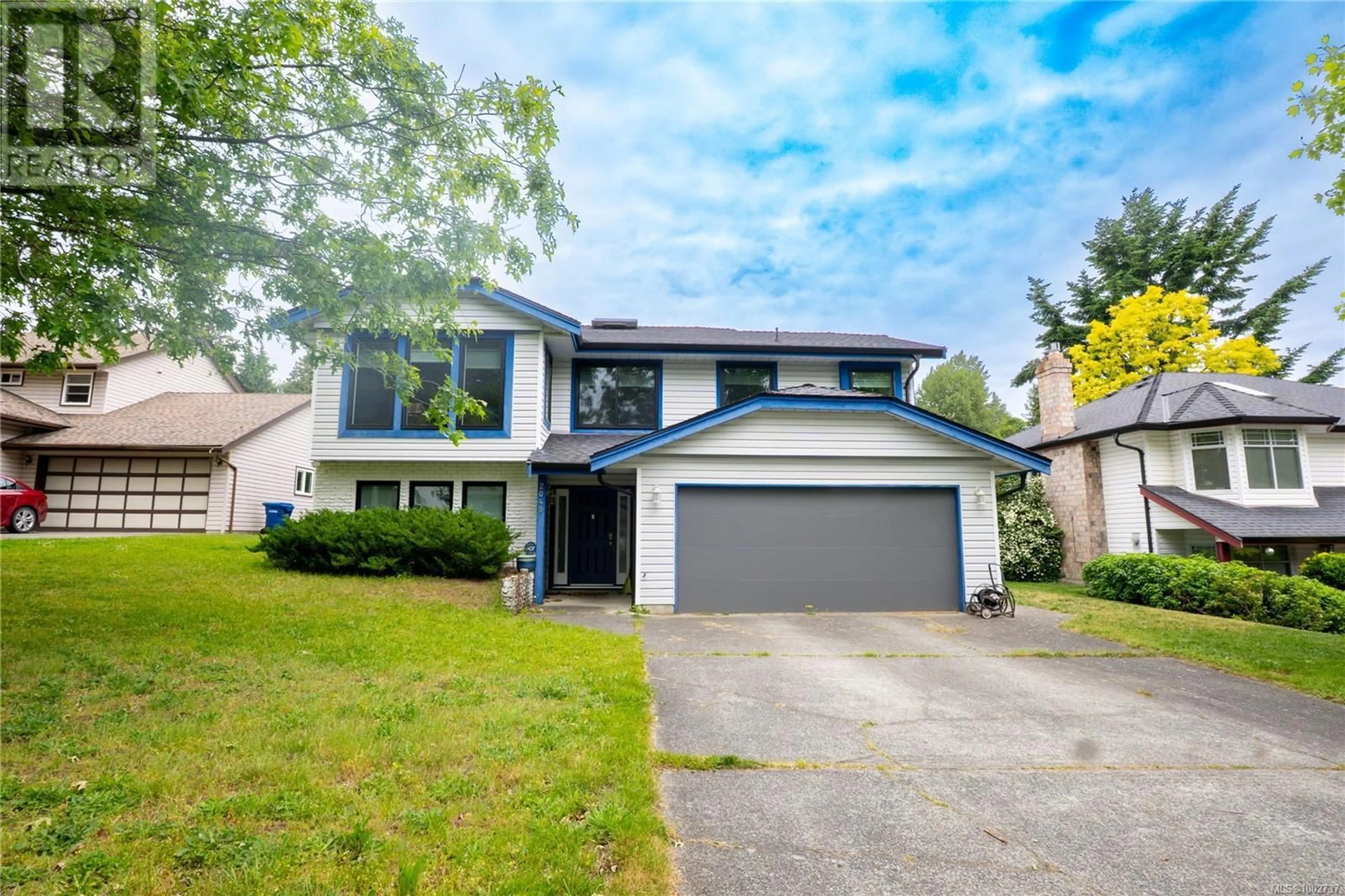 Home with vinyl exterior material, street for 2040 BERKSHIRE PLACE, Nanaimo British Columbia V9T5R3
