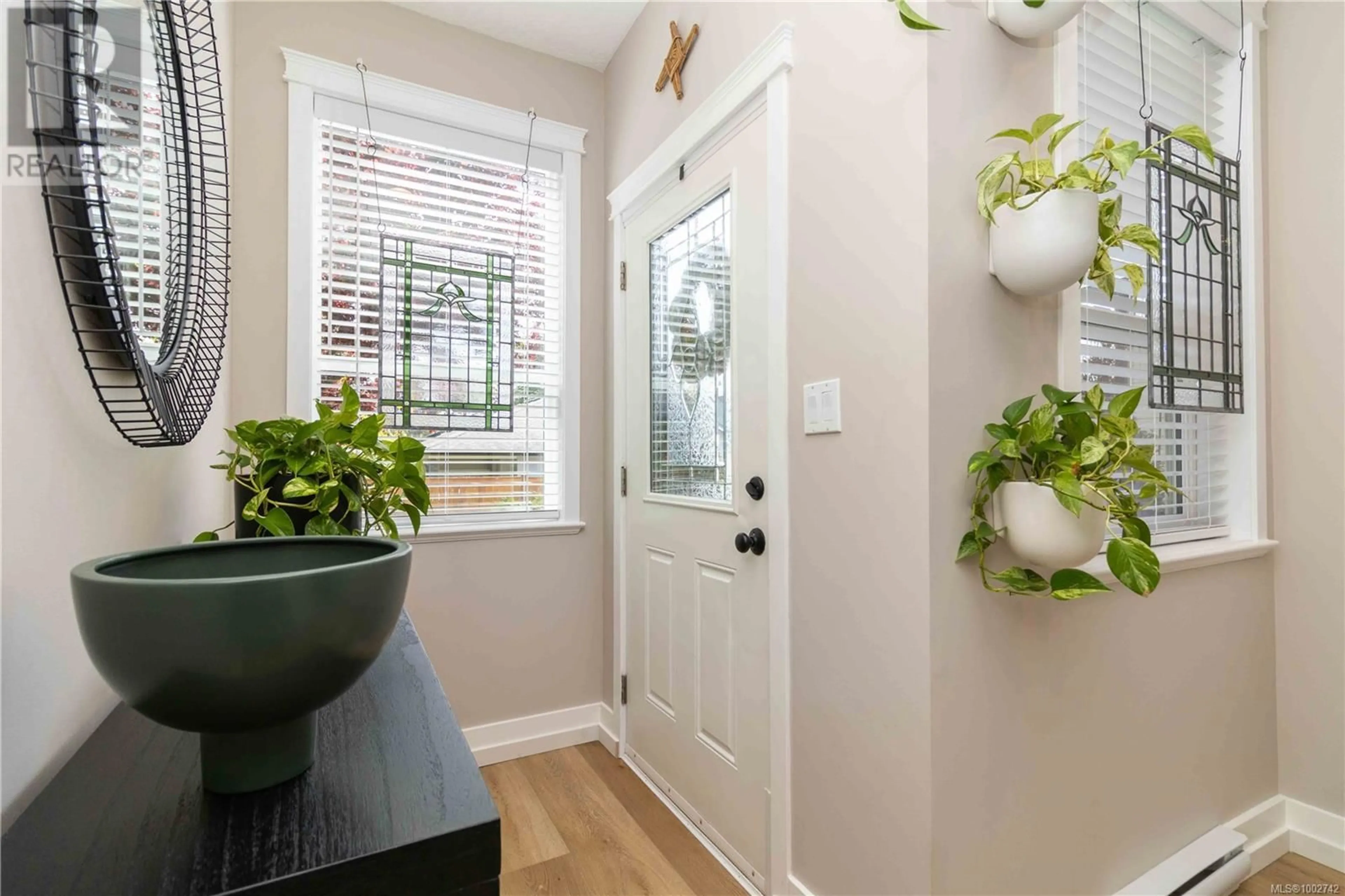 Indoor entryway for 107 - 1924 MAPLE AVENUE SOUTH, Sooke British Columbia V9Z1J8