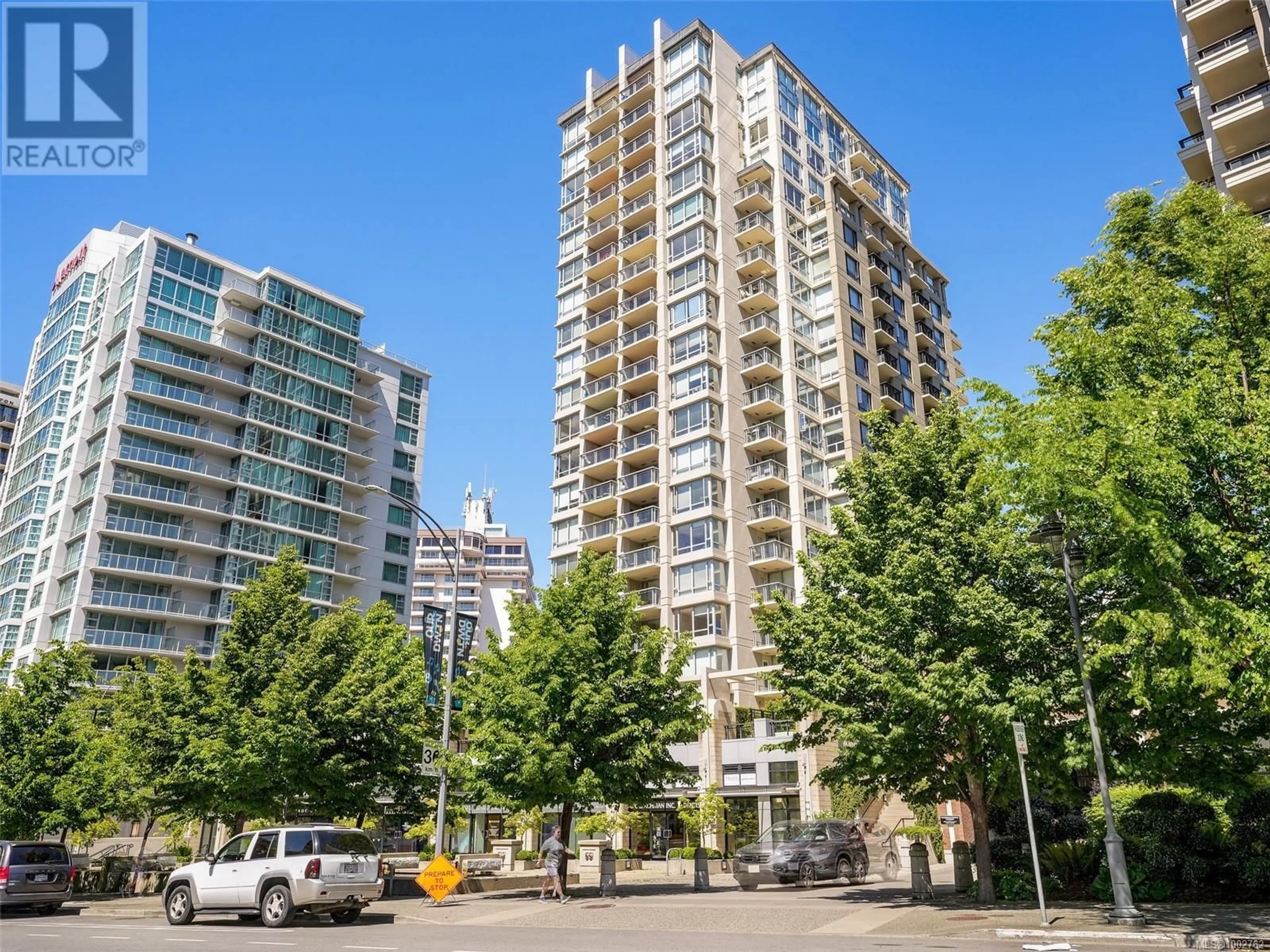 Unknown for 608 - 751 FAIRFIELD ROAD, Victoria British Columbia V8W4A4