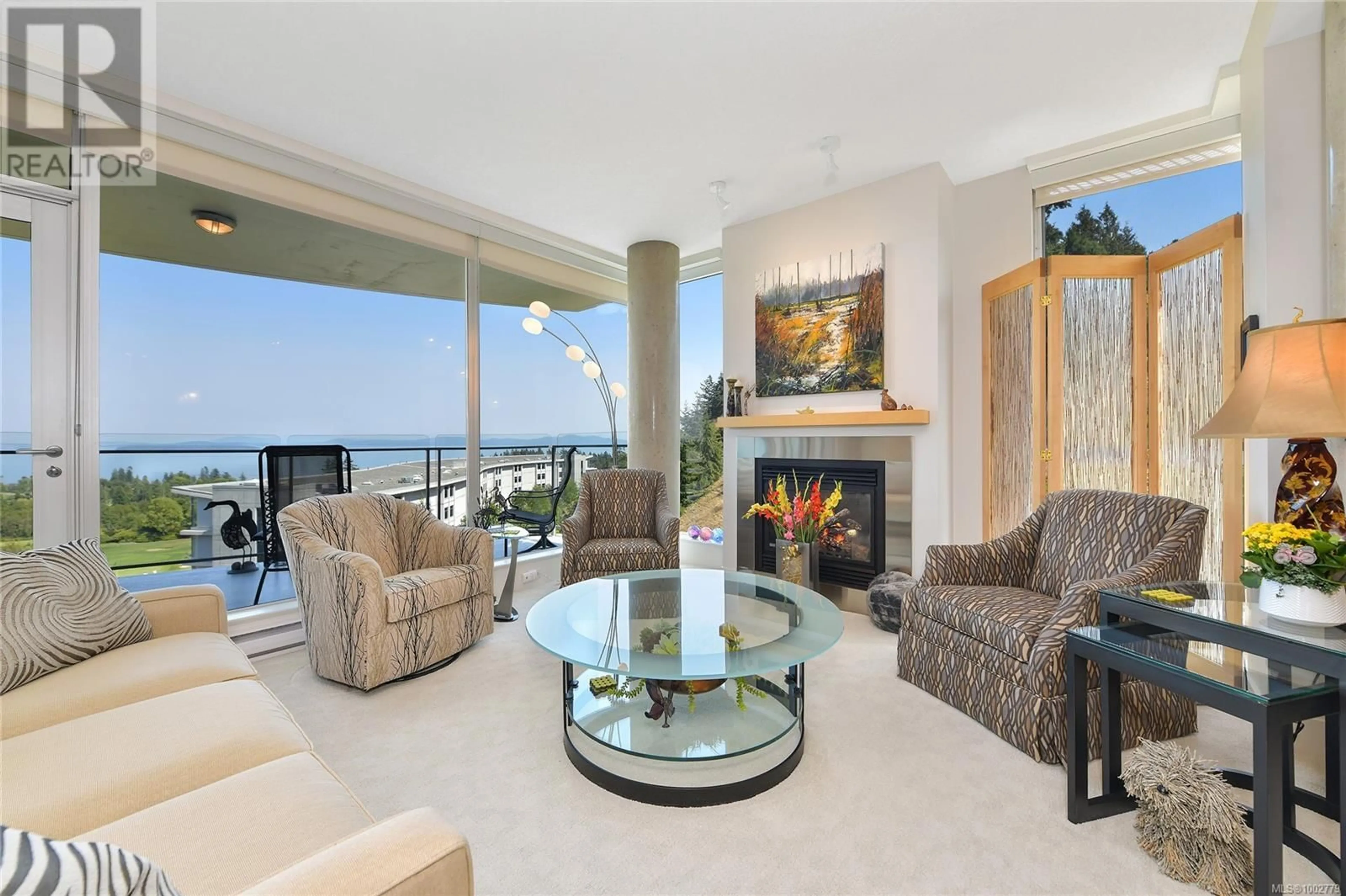 Living room with furniture, unknown for 503 - 738 SAYWARD HILL TERRACE, Saanich British Columbia V8Y3K1