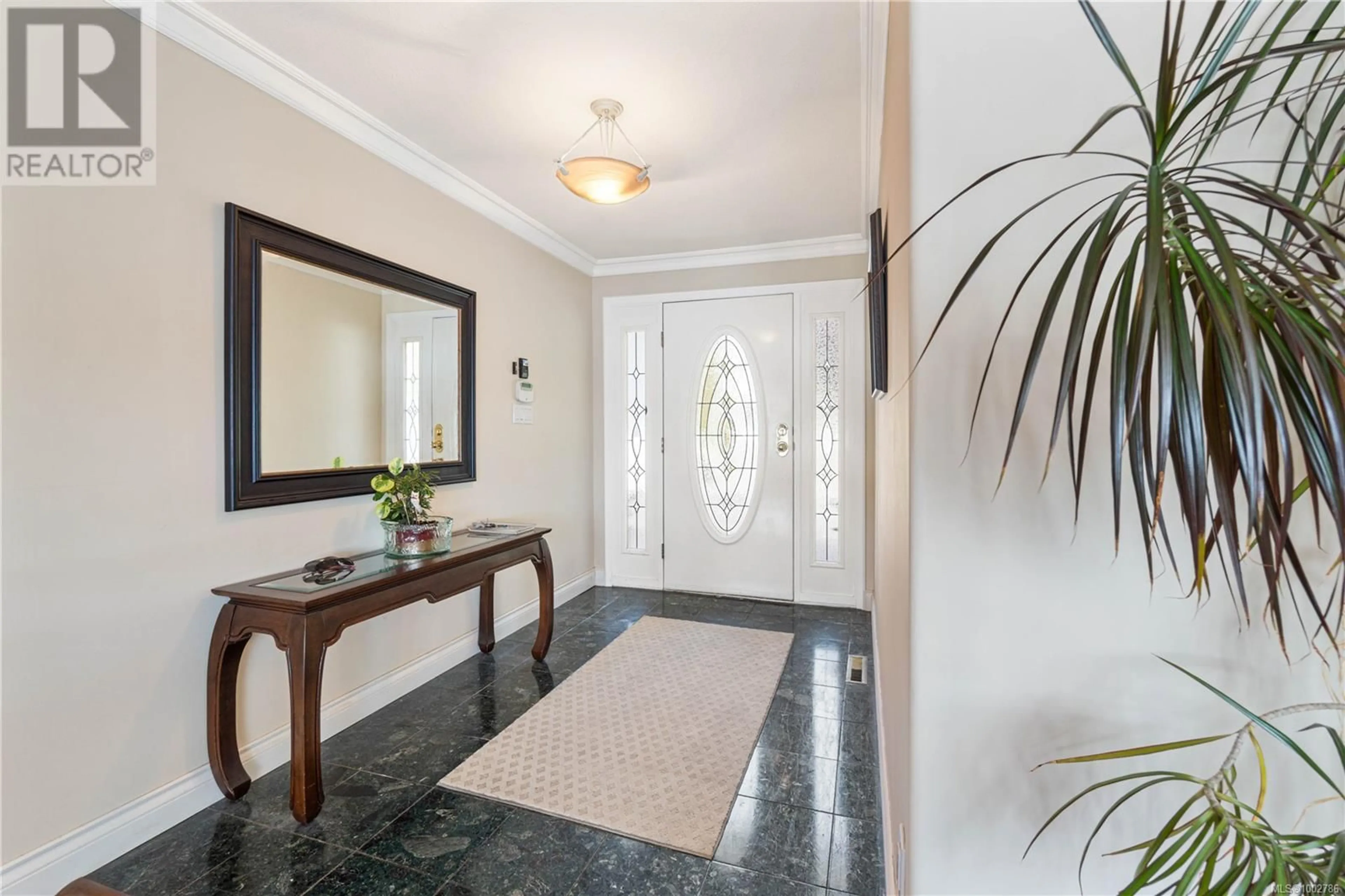 Indoor entryway for 2920 HAMMOND BAY ROAD, Nanaimo British Columbia V9T1E2