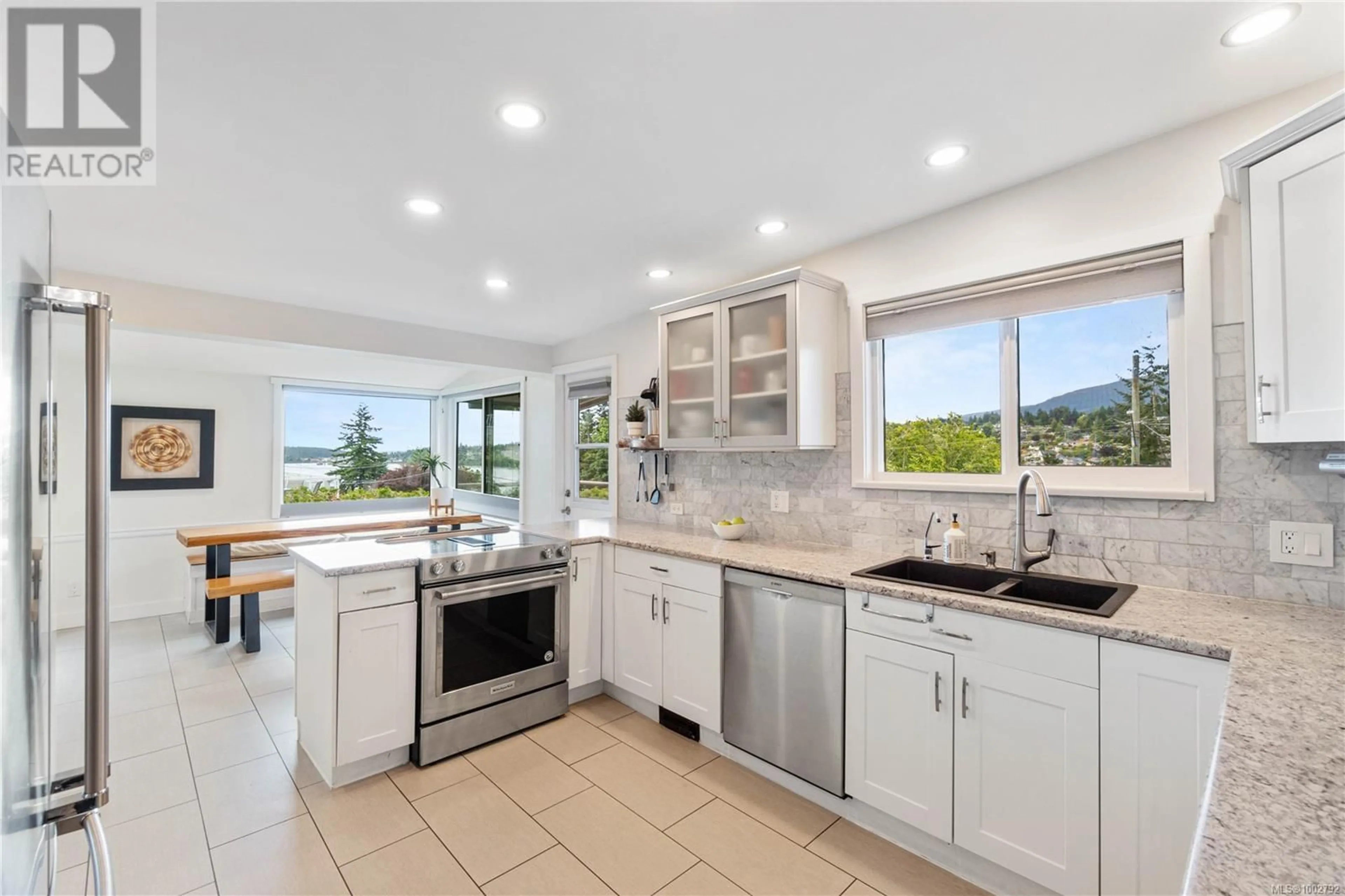 Open concept kitchen, ceramic/tile floor for 1481 SHERWOOD DRIVE, Nanaimo British Columbia V9T1G8