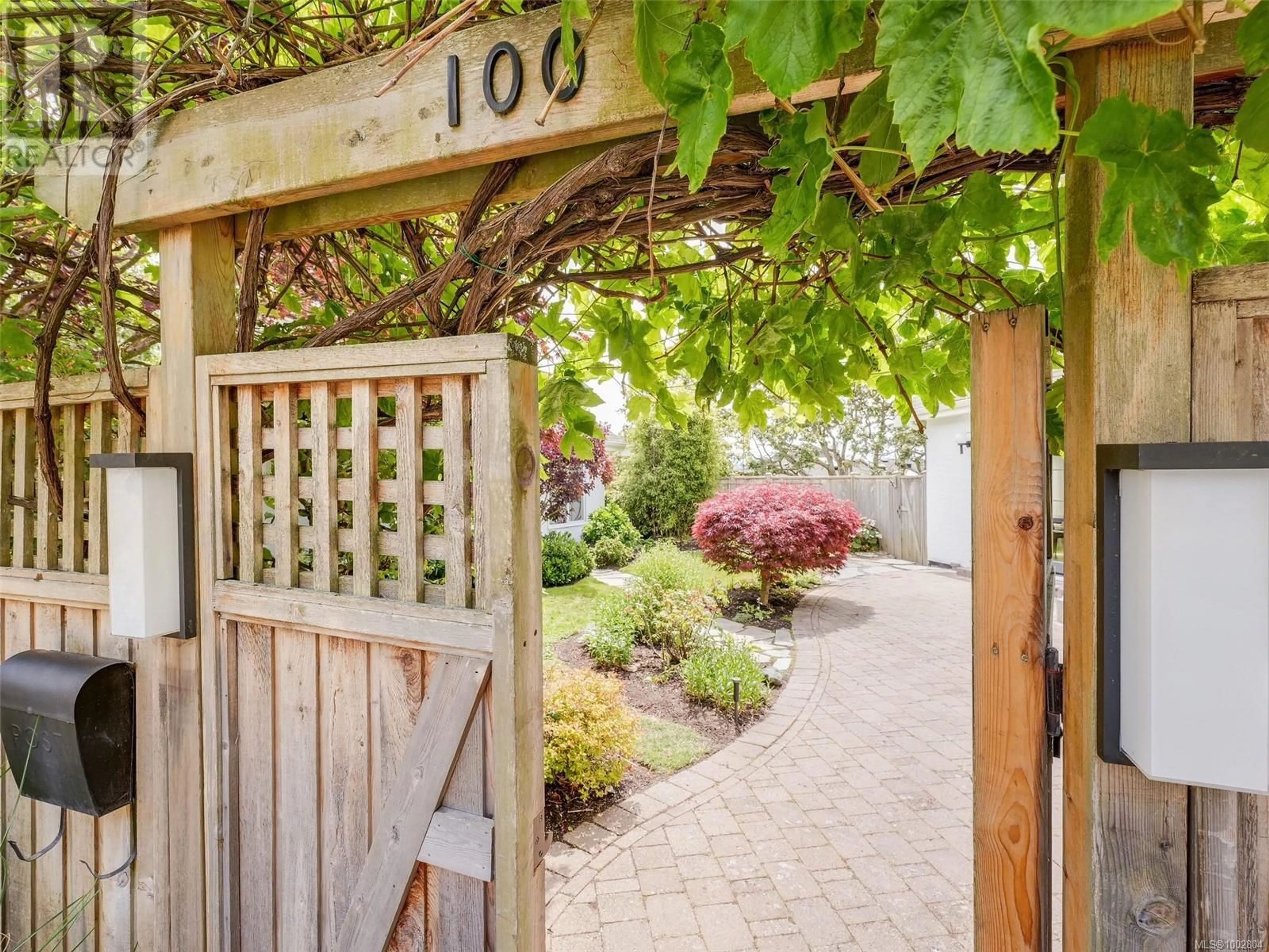 Unknown for 100 KING GEORGE TERRACE, Oak Bay British Columbia V8S2J9