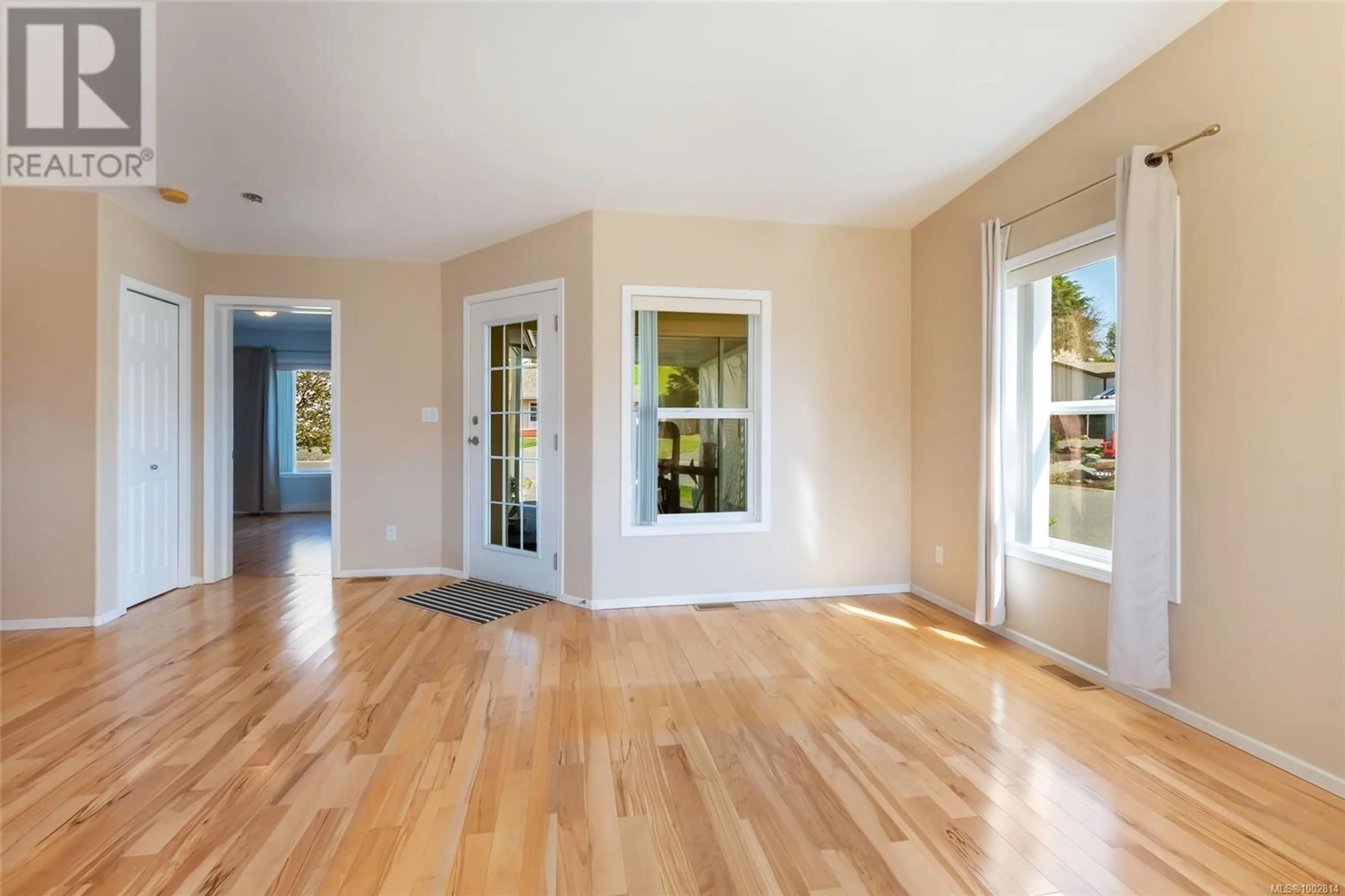Indoor entryway for 6225 FARBER WAY, Nanaimo British Columbia V9T6J2