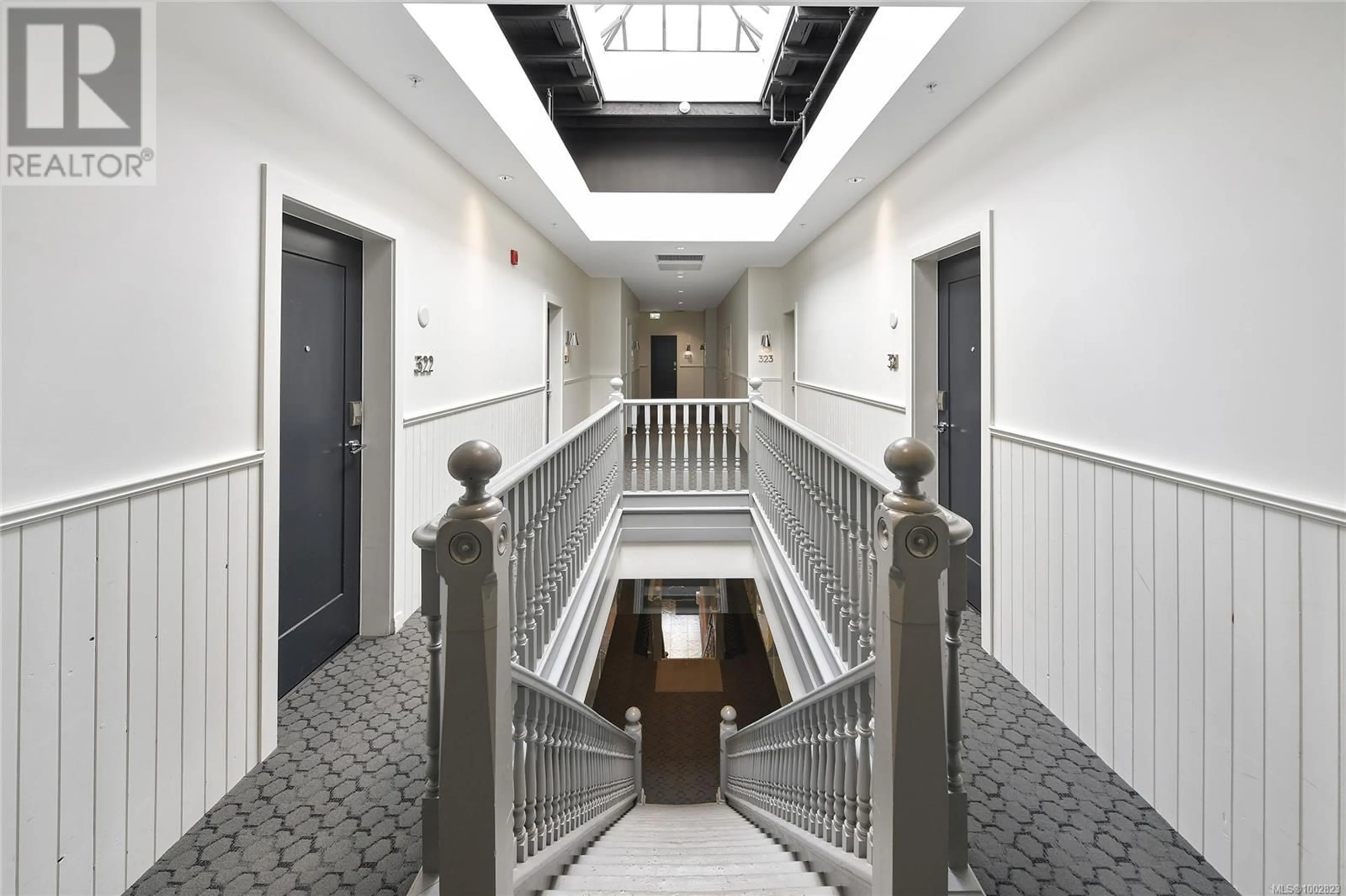 Indoor foyer for 216 - 456 PANDORA AVENUE, Victoria British Columbia V8W0E3