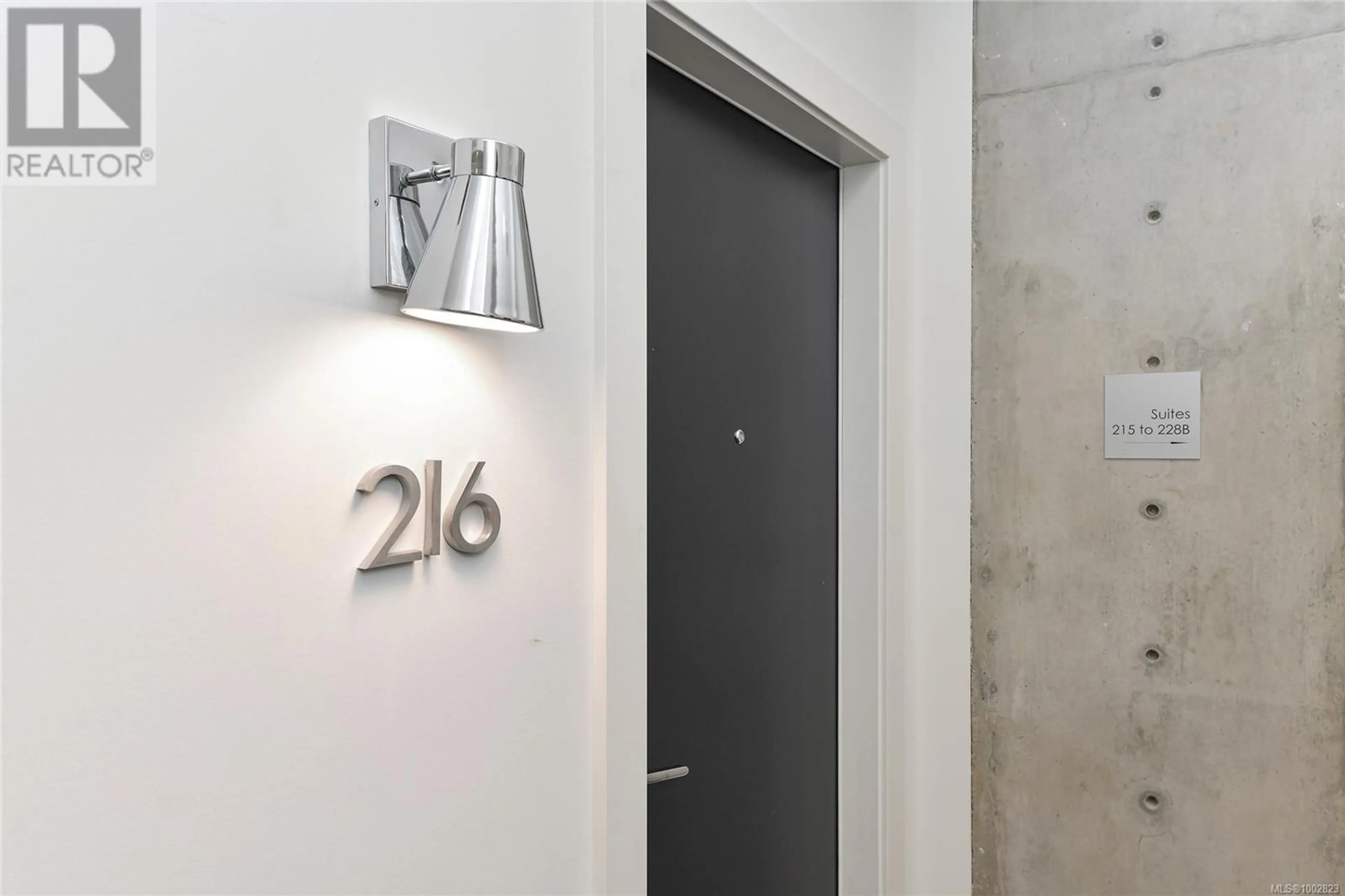 Indoor foyer for 216 - 456 PANDORA AVENUE, Victoria British Columbia V8W0E3