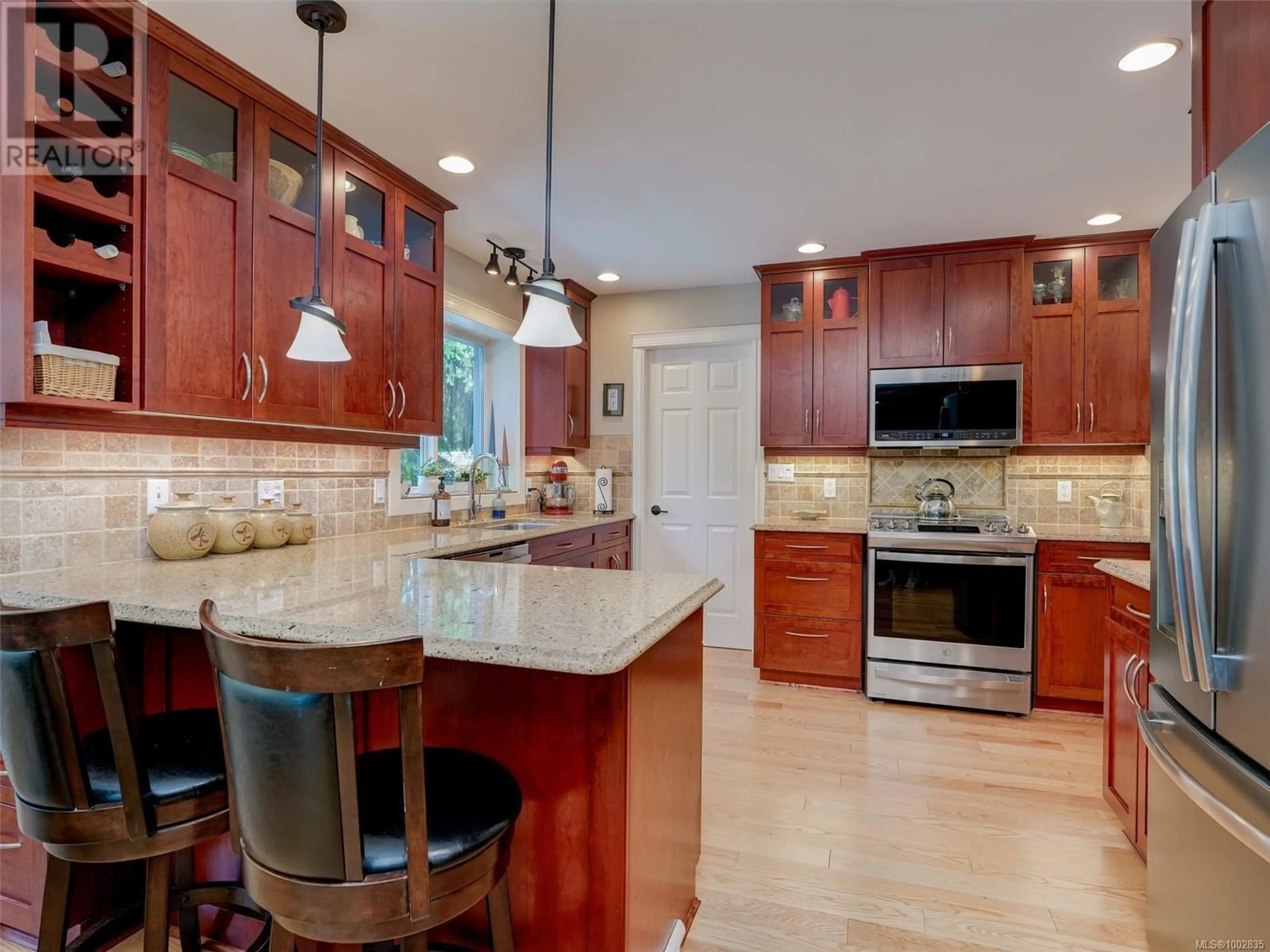 Open concept kitchen, ceramic/tile floor for 6772 FOREMAN HEIGHTS DRIVE, Sooke British Columbia V9Z0L4
